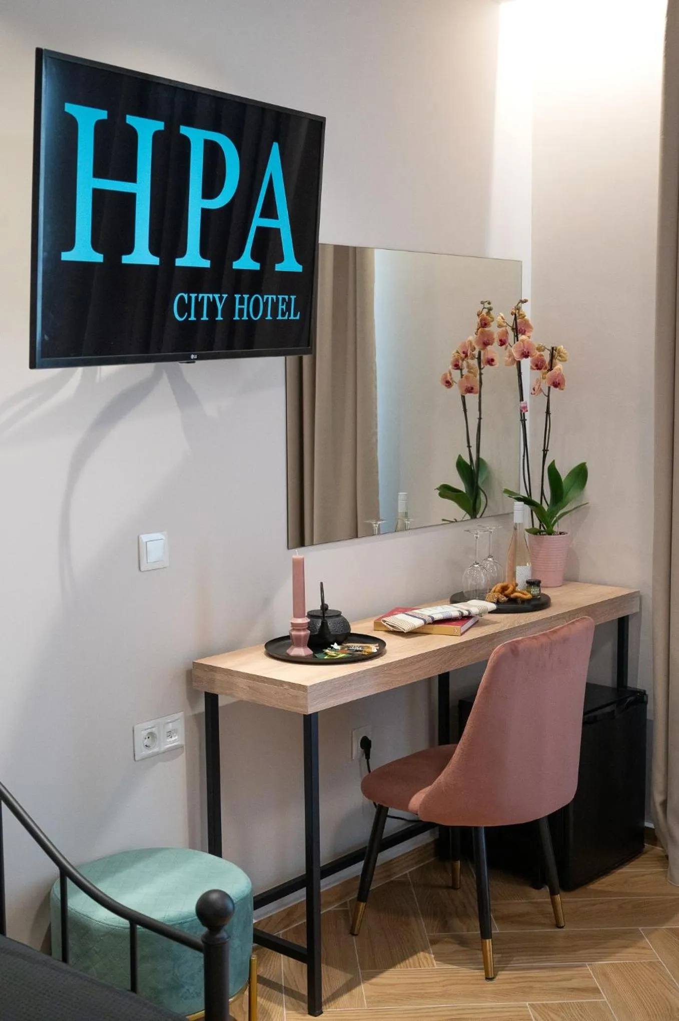 TV and multimedia in IRA - ΗΡΑ Hotel