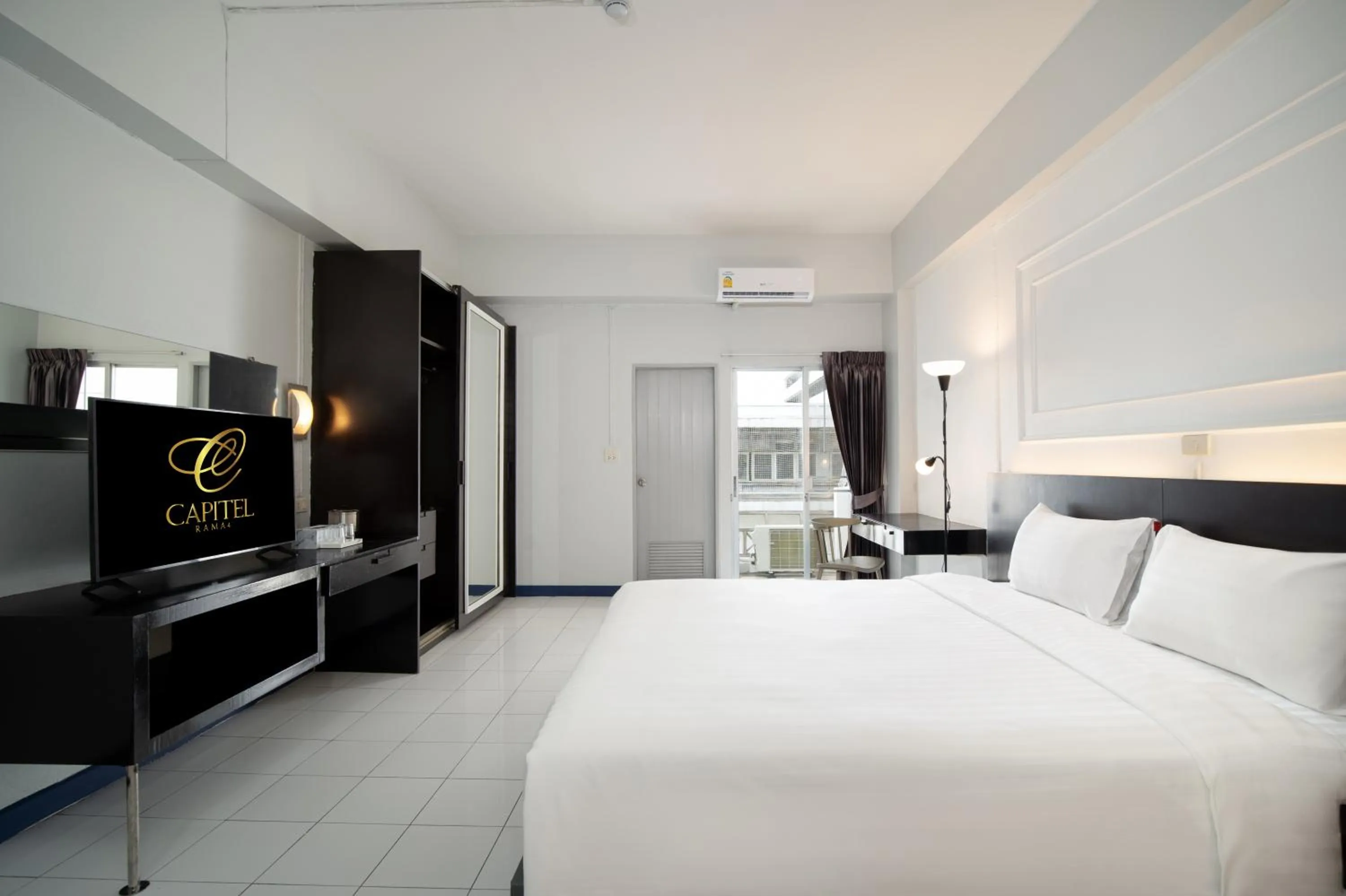 Bedroom, Bed in Capitel Rama 4