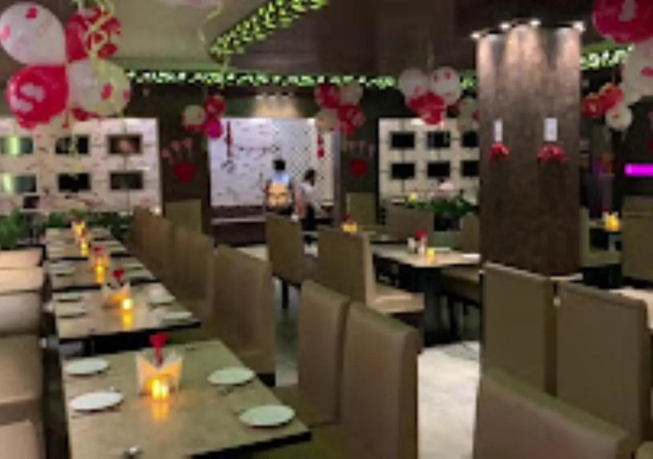 Restaurant/places to eat in Hotel R.K.Palace Jharkhand