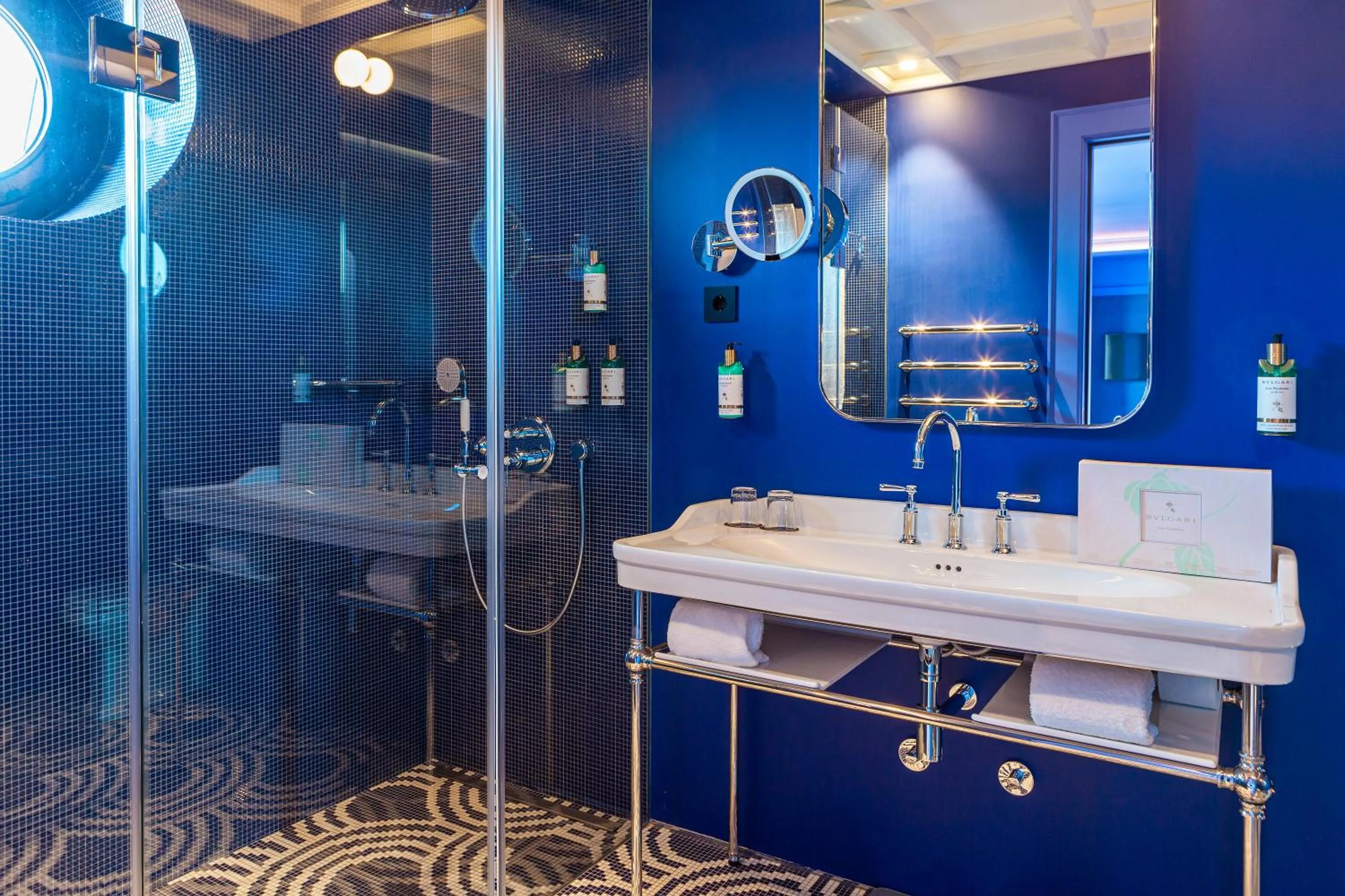 Shower in Art Legacy Hotel Baixa-Chiado