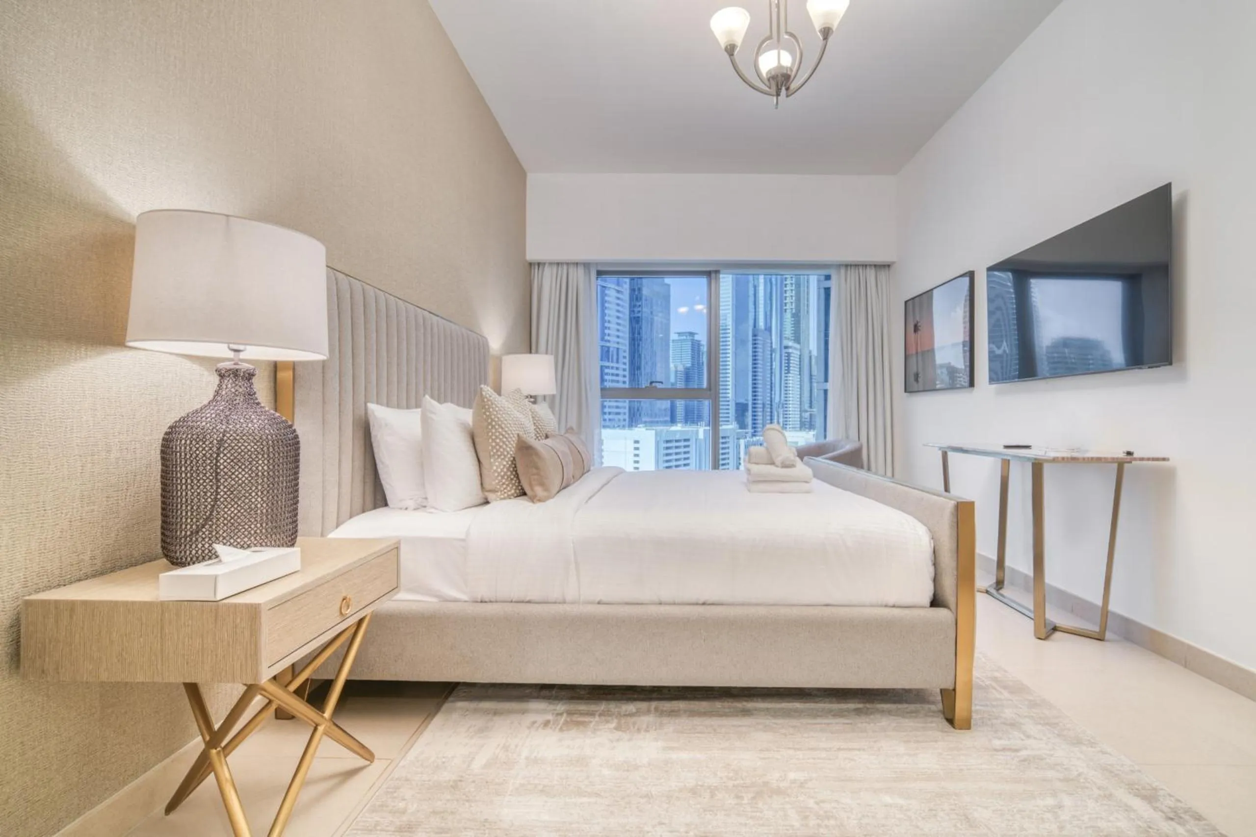 Bed in Central Park Towers, City View - DIFC - Mint Stay