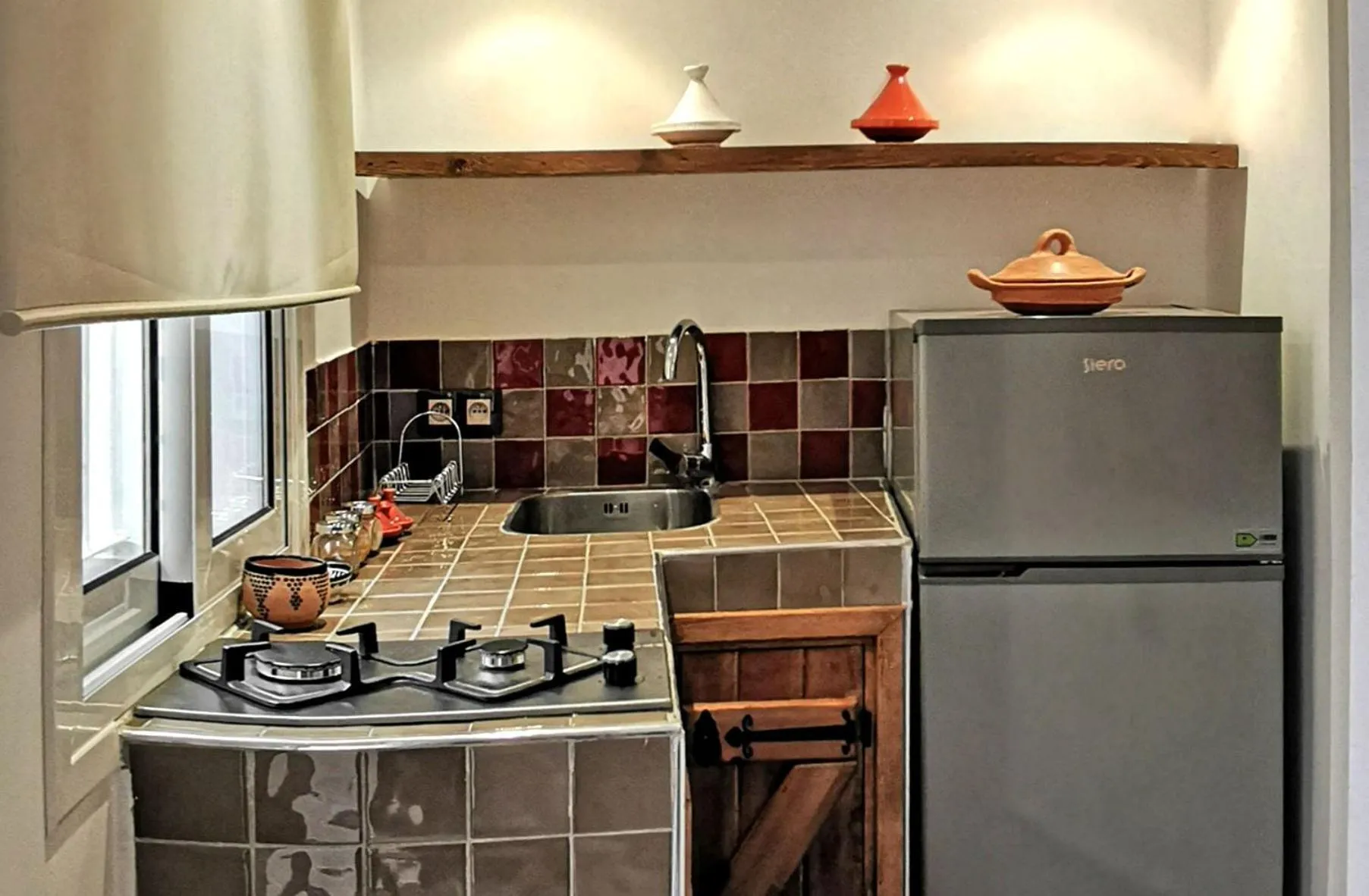 Kitchen or kitchenette in Aparthotel Dar Nowara Chaouen