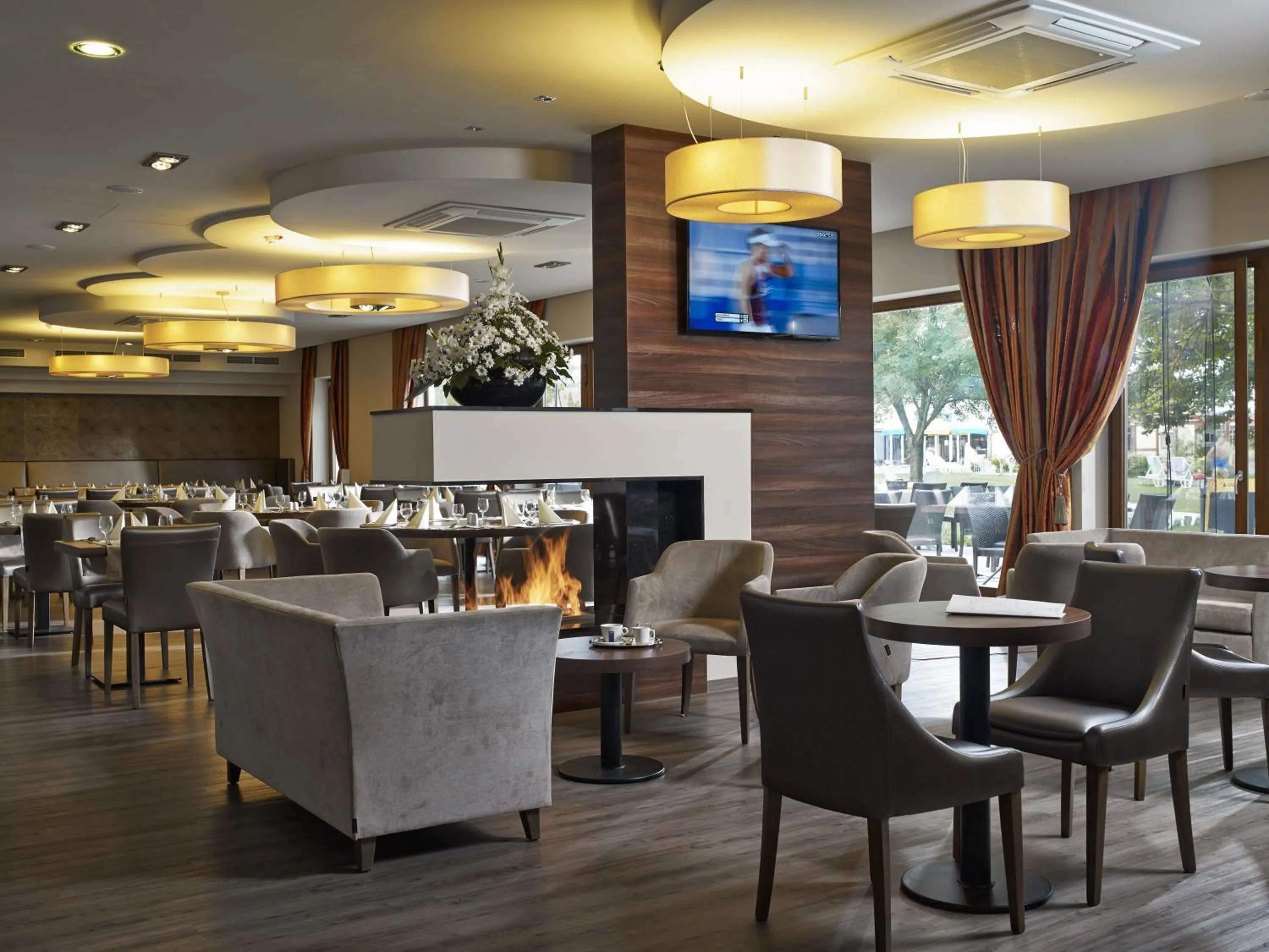 Lounge or bar in Barack Thermal Hotel and Spa