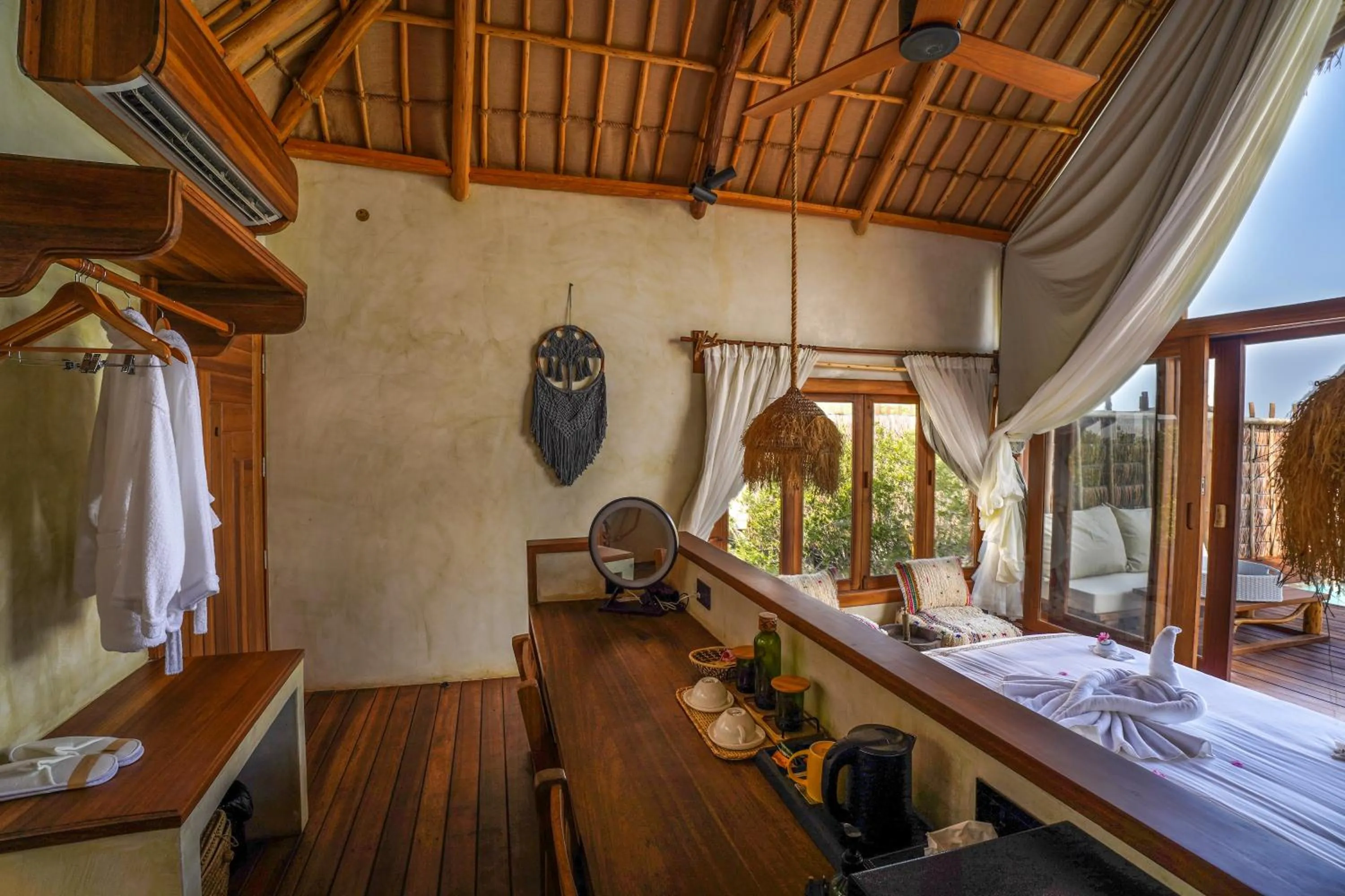 Photo of the whole room in Casa Mikoko Resort