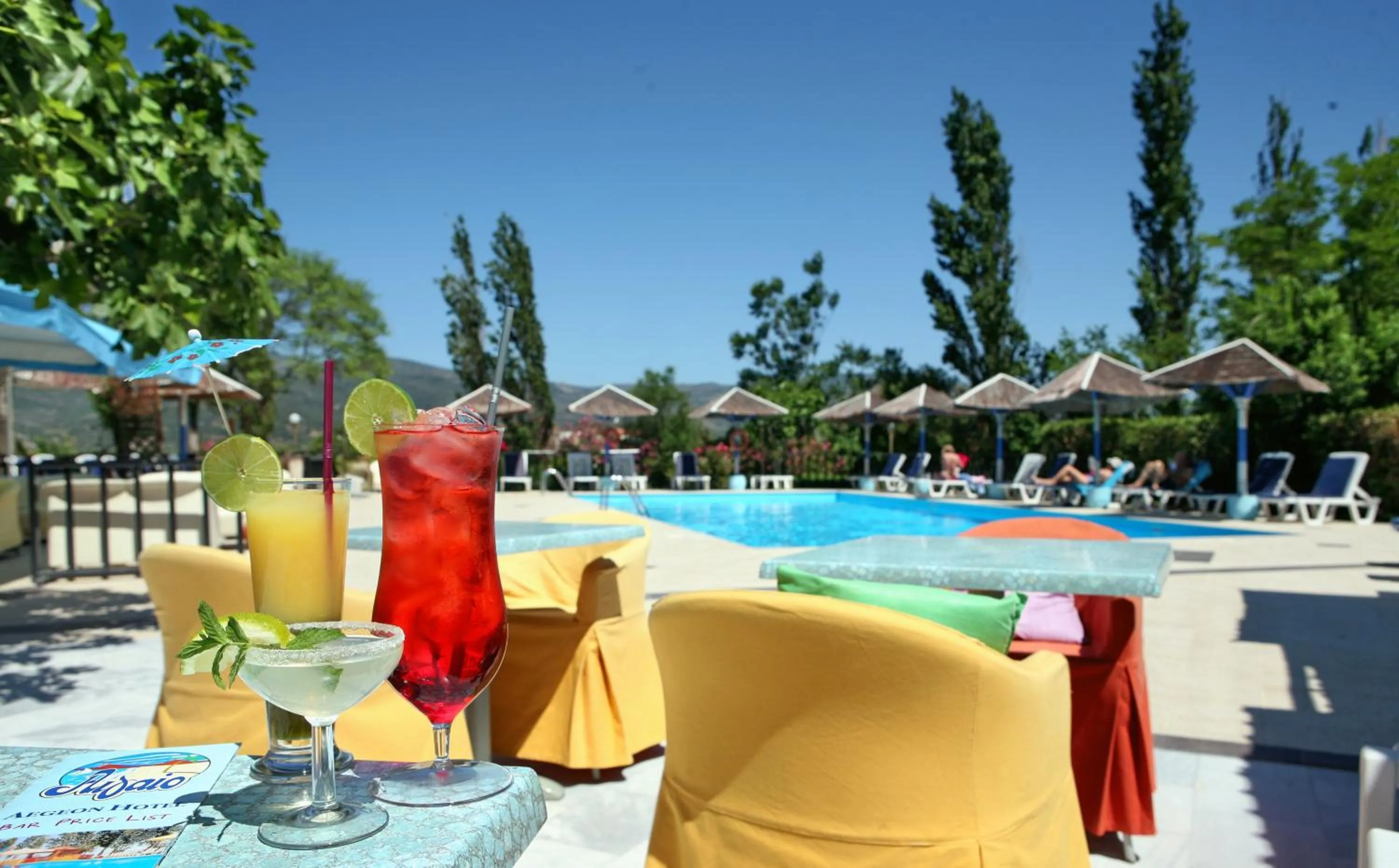 Restaurant/places to eat in AEGEON