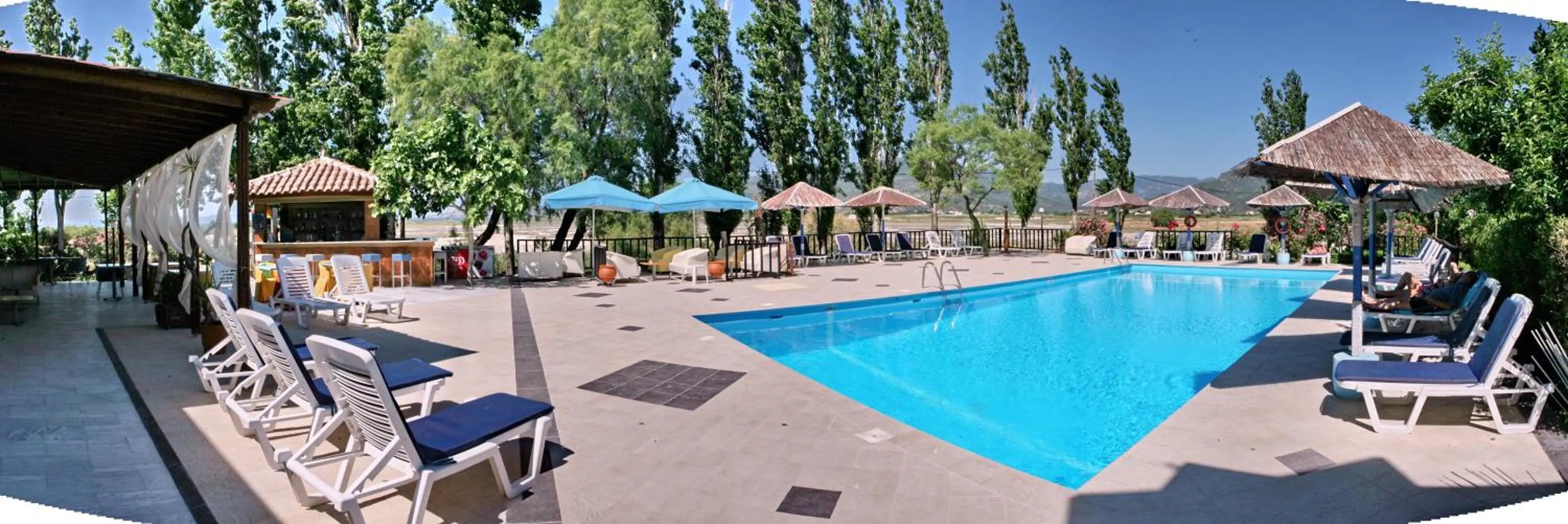 Swimming pool in AEGEON