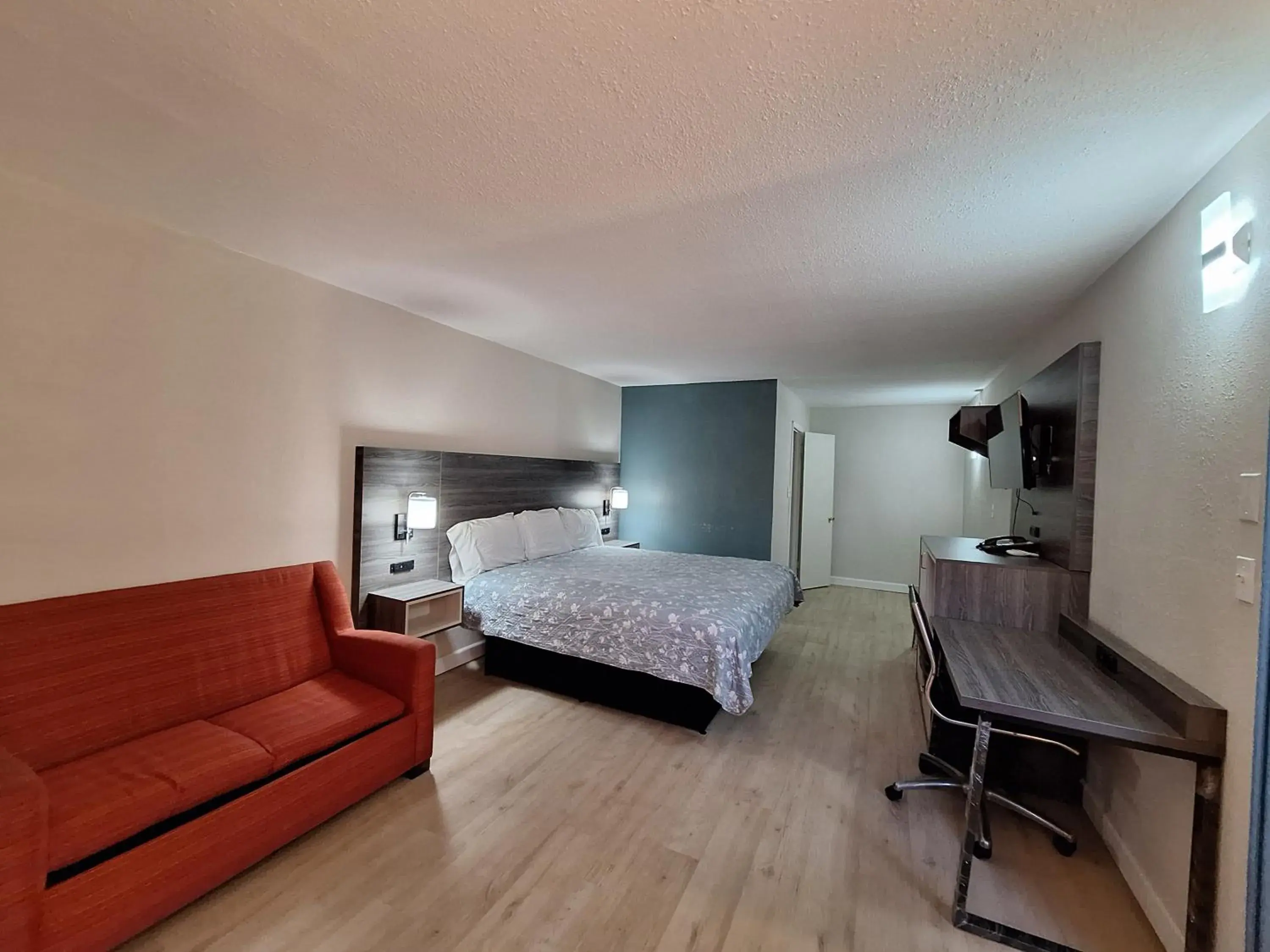 King Room - Smoking in Budget Inn - Roxboro King Room - Smoking in Budget Inn - Roxboro