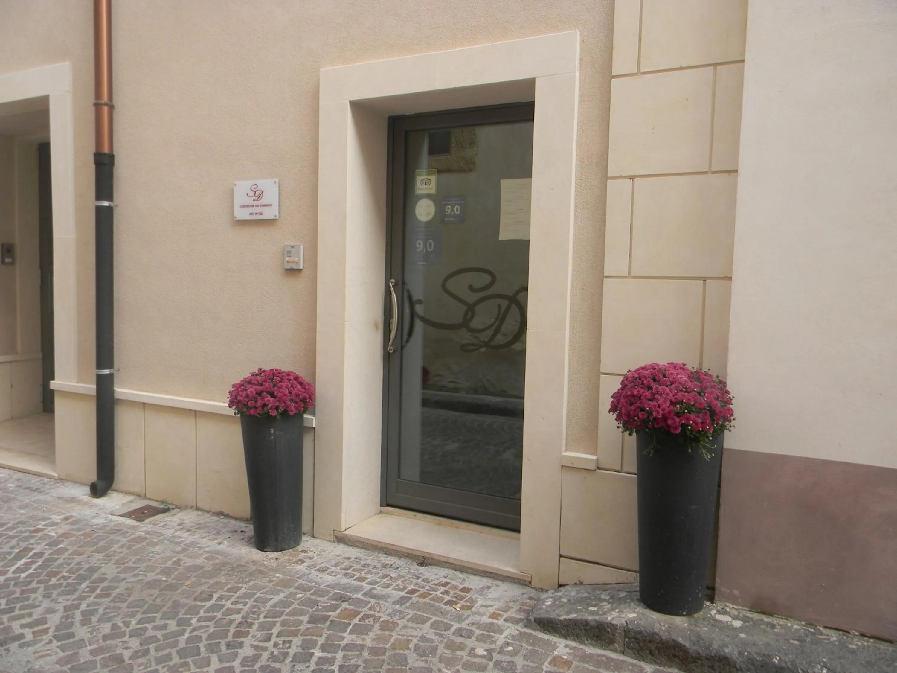 Facade/entrance in Guest House San Domenico