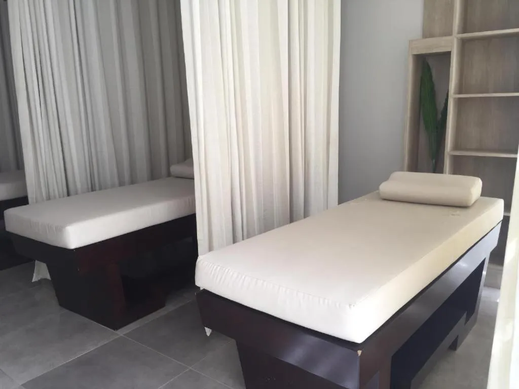 Mactan Newtown Beach Condo