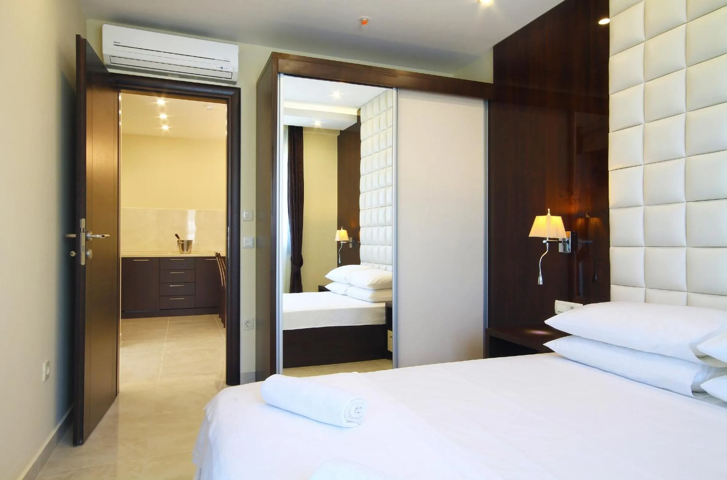 Photo of the whole room, Bed in Shine residence