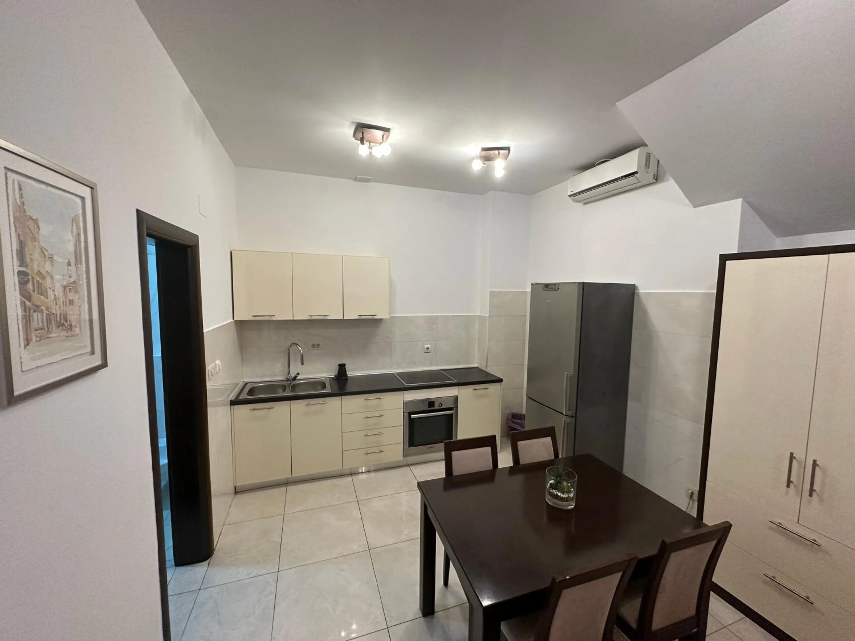 Kitchen or kitchenette in Shine residence