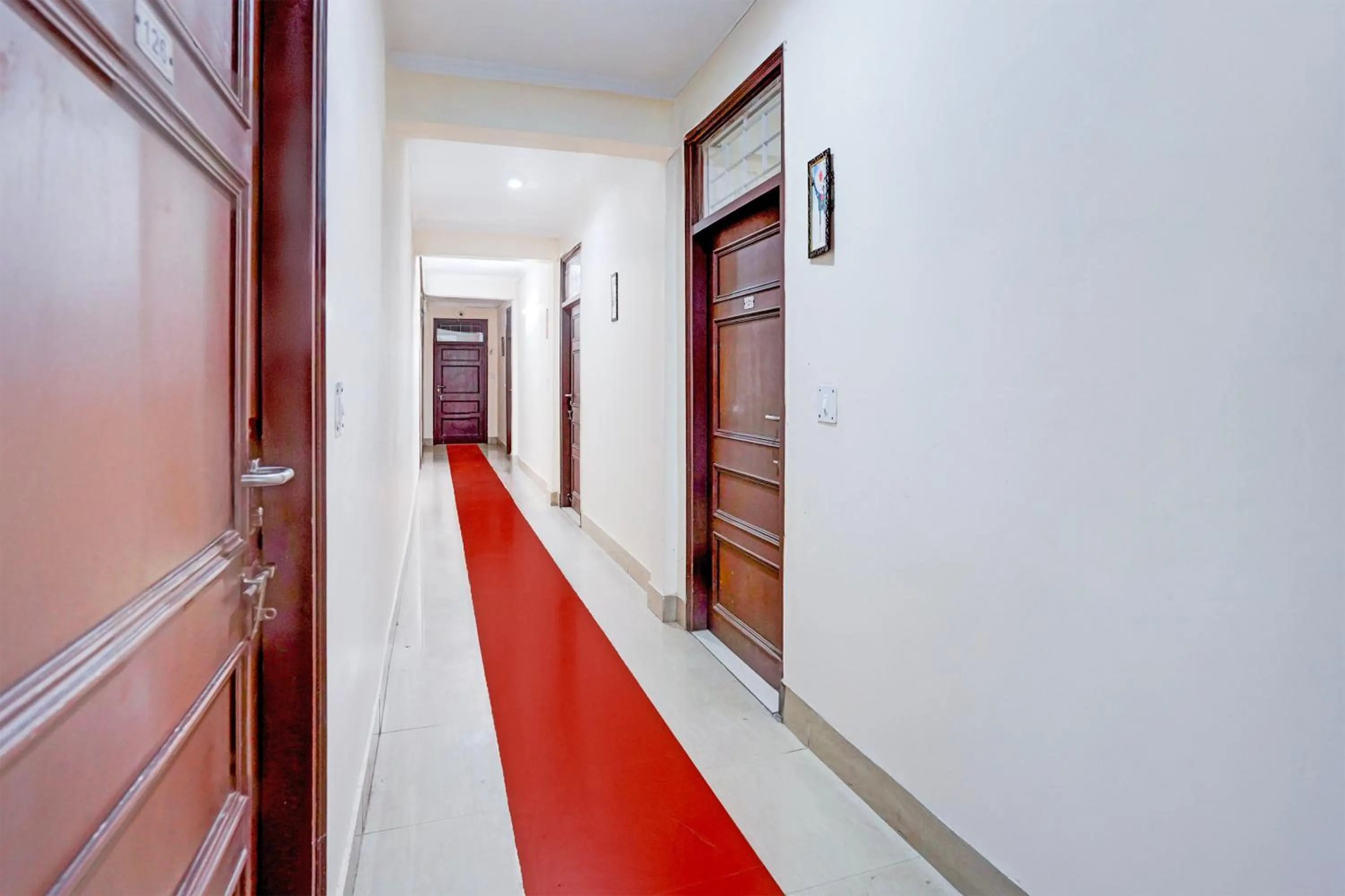 Lobby or reception in Townhouse Mall Road Near Library Chowk