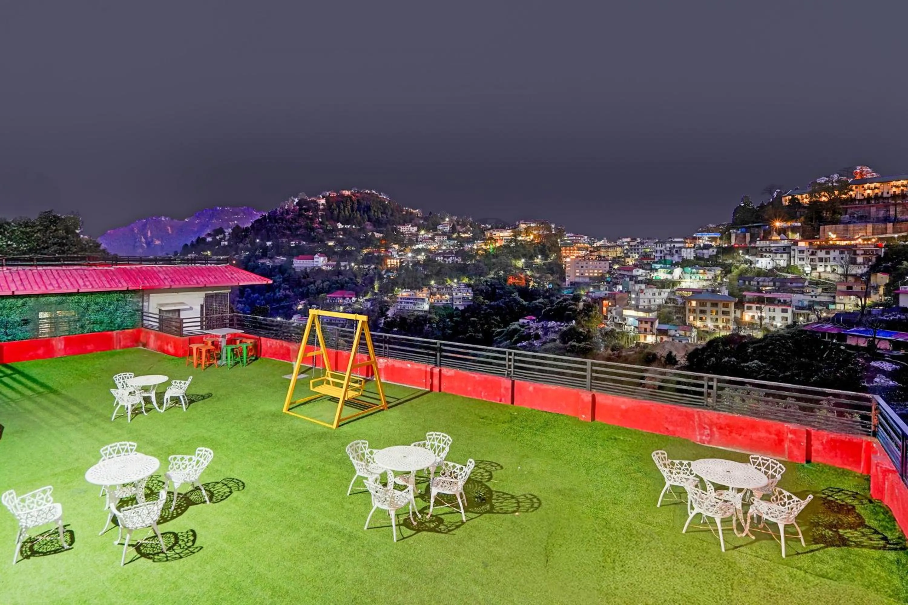 Lobby or reception in Townhouse Mall Road Near Library Chowk