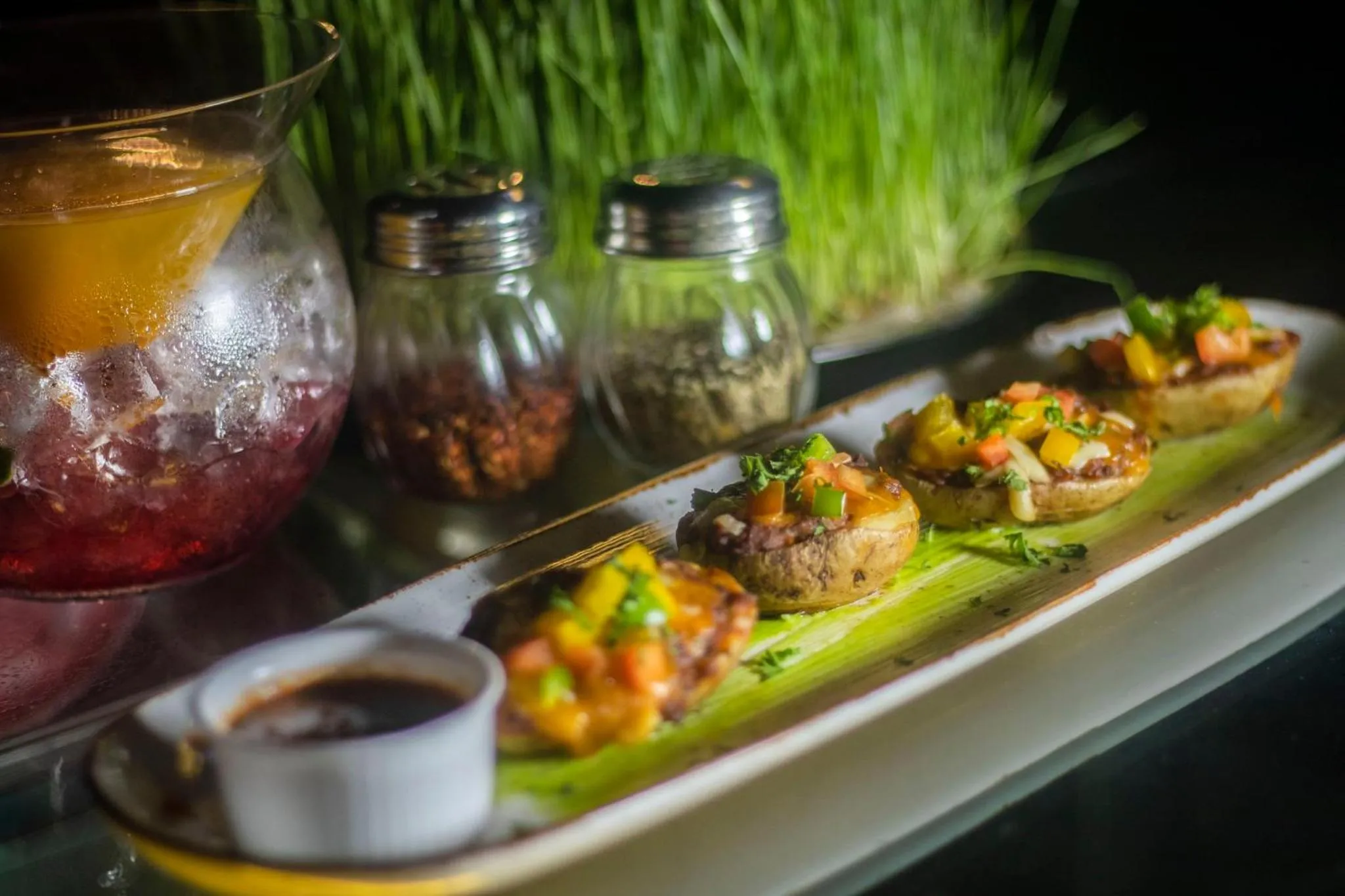 Restaurant/places to eat in Holiday Inn Jaipur City Centre by IHG