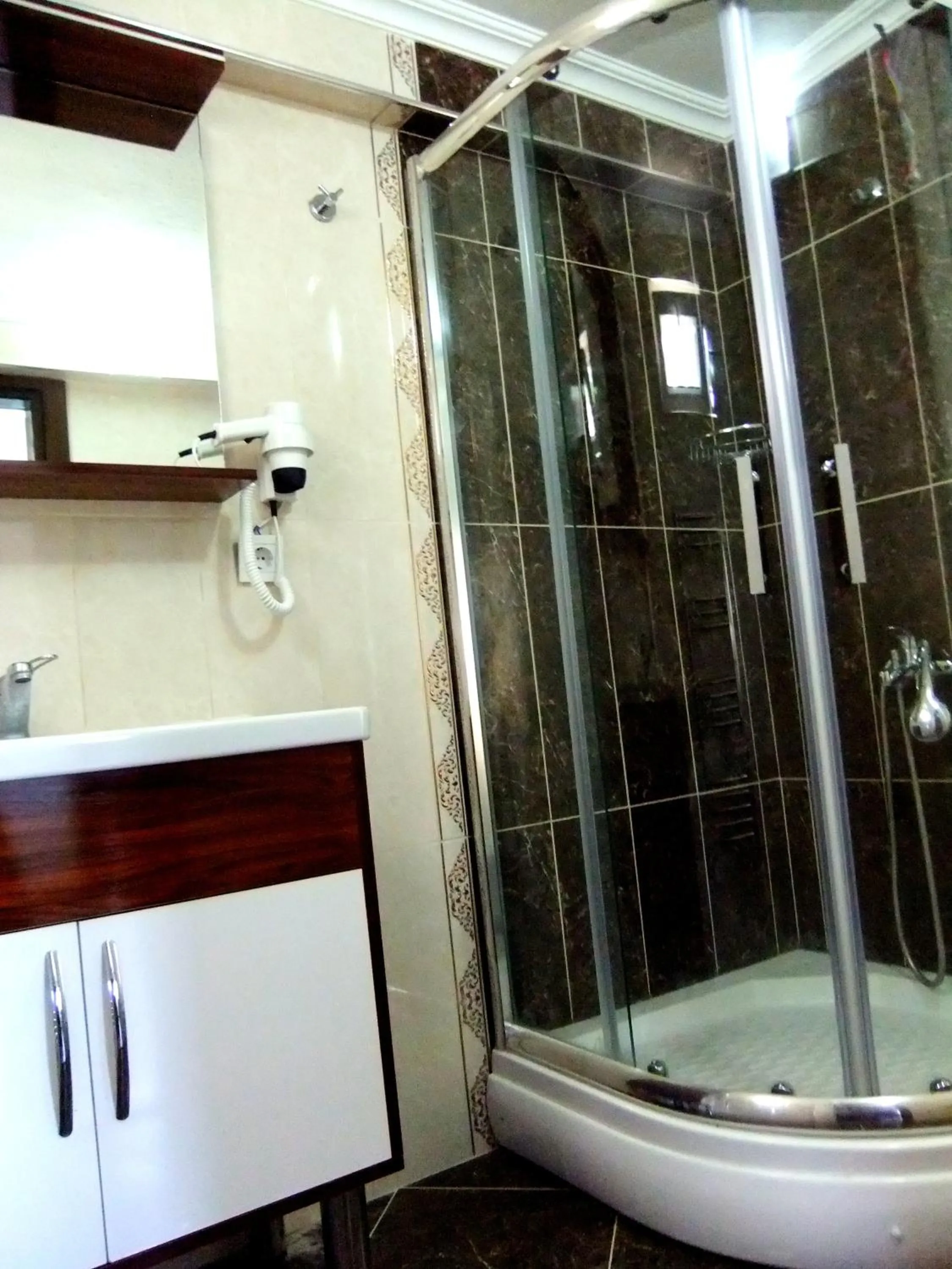 Bathroom in Uzunhan Hotel