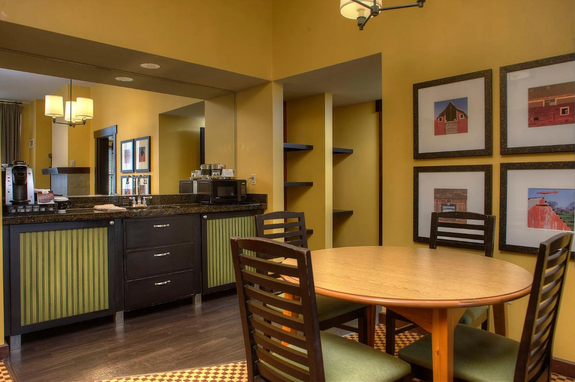 Kitchen or kitchenette in Bear Creek Mountain Resort