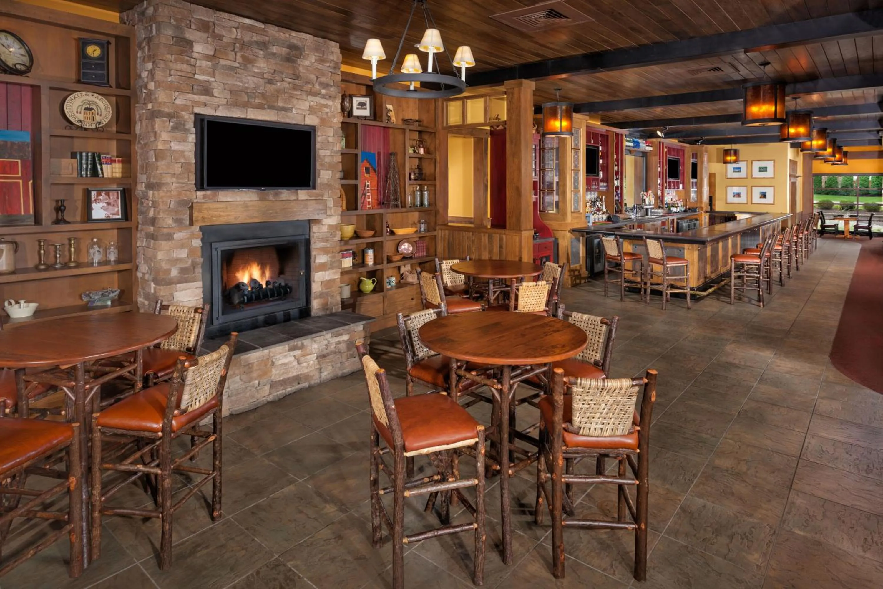 Dining area in Bear Creek Mountain Resort