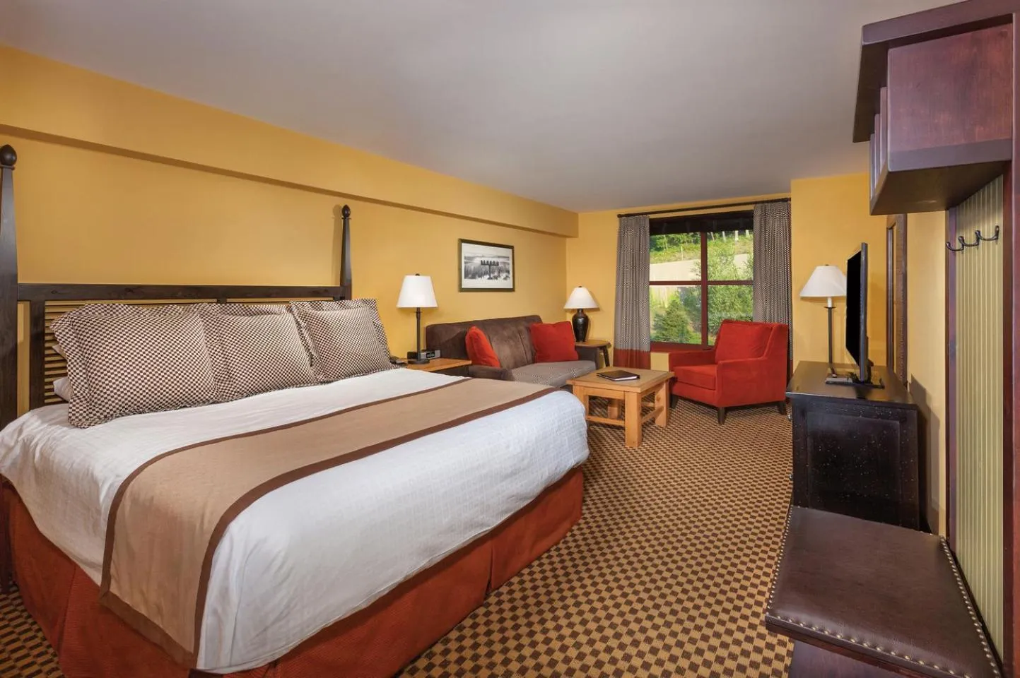 Bed in Bear Creek Mountain Resort