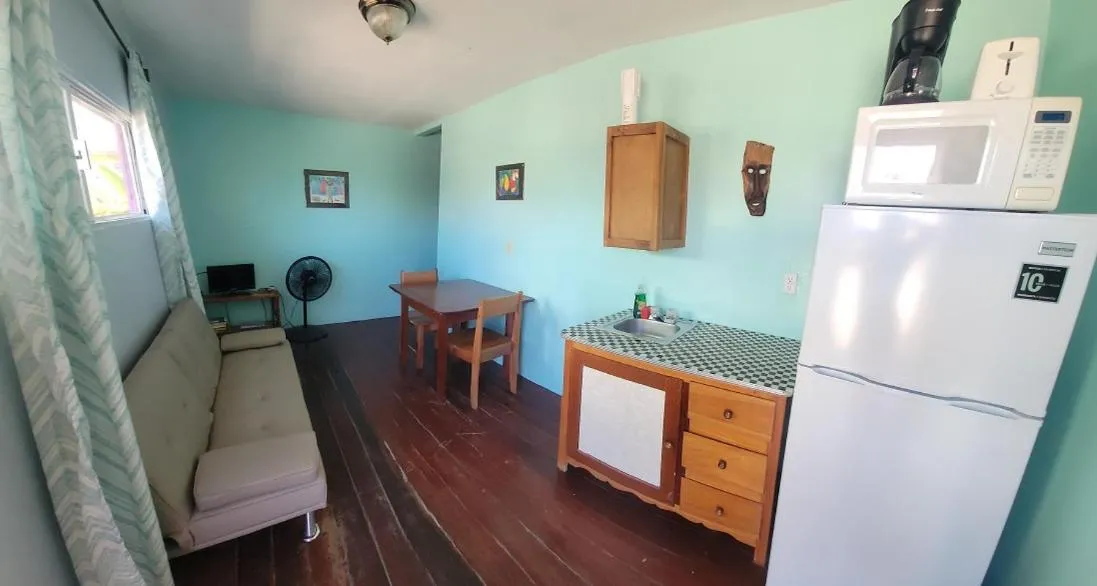 Axios Sun Apartments Caye Caulker