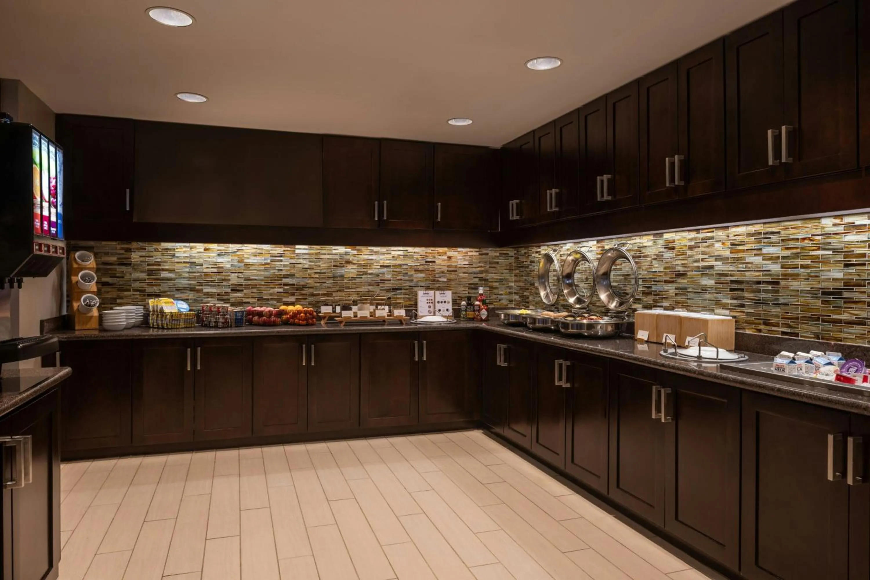 Breakfast in Residence Inn by Marriott Akron Fairlawn