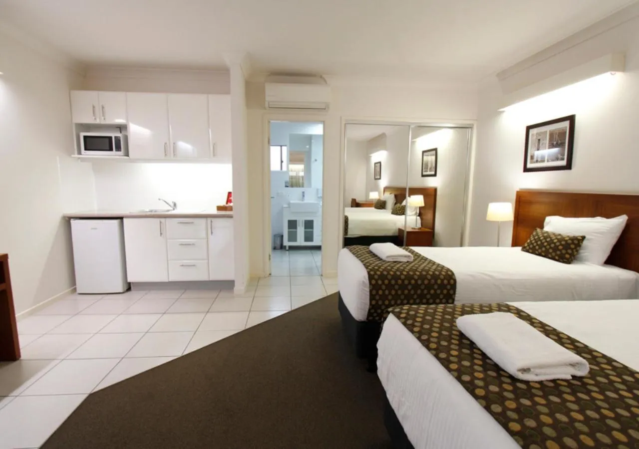 Photo of the whole room, Bed in Chinchilla Downtown Motor Inn