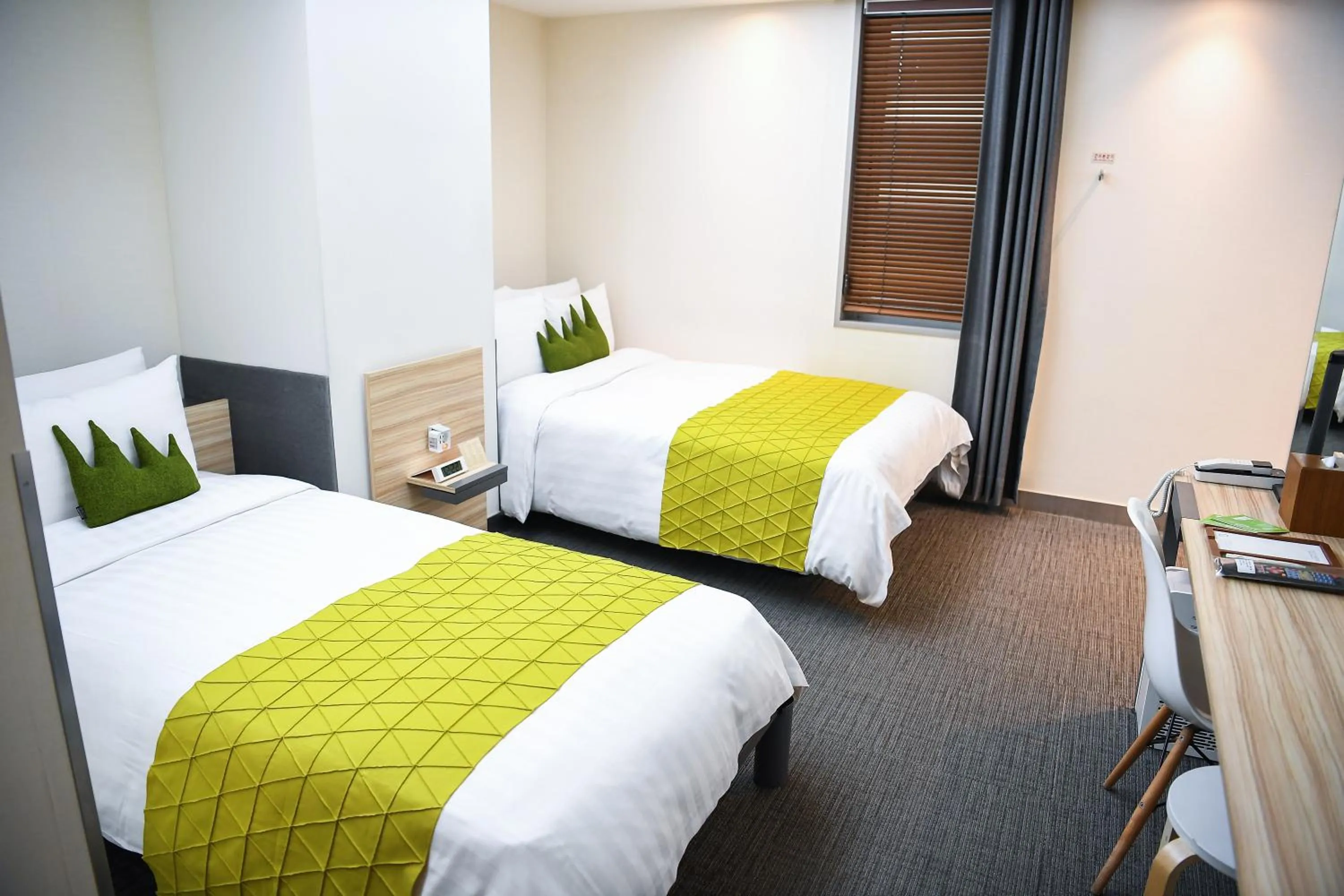 Bed in Metro Hotel Myeongdong