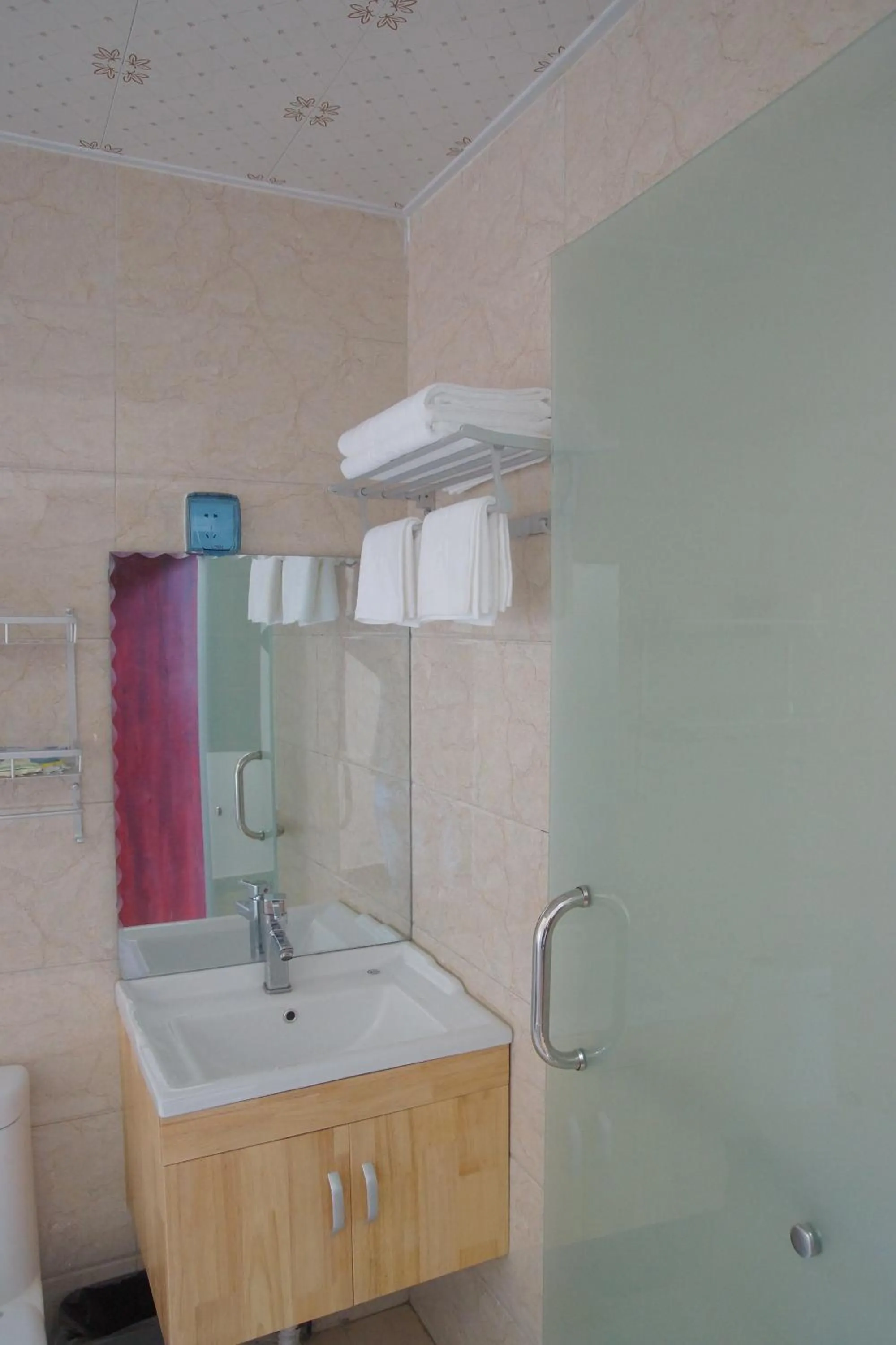 Bathroom in Jinan Mountain and Sea Culture Hotel