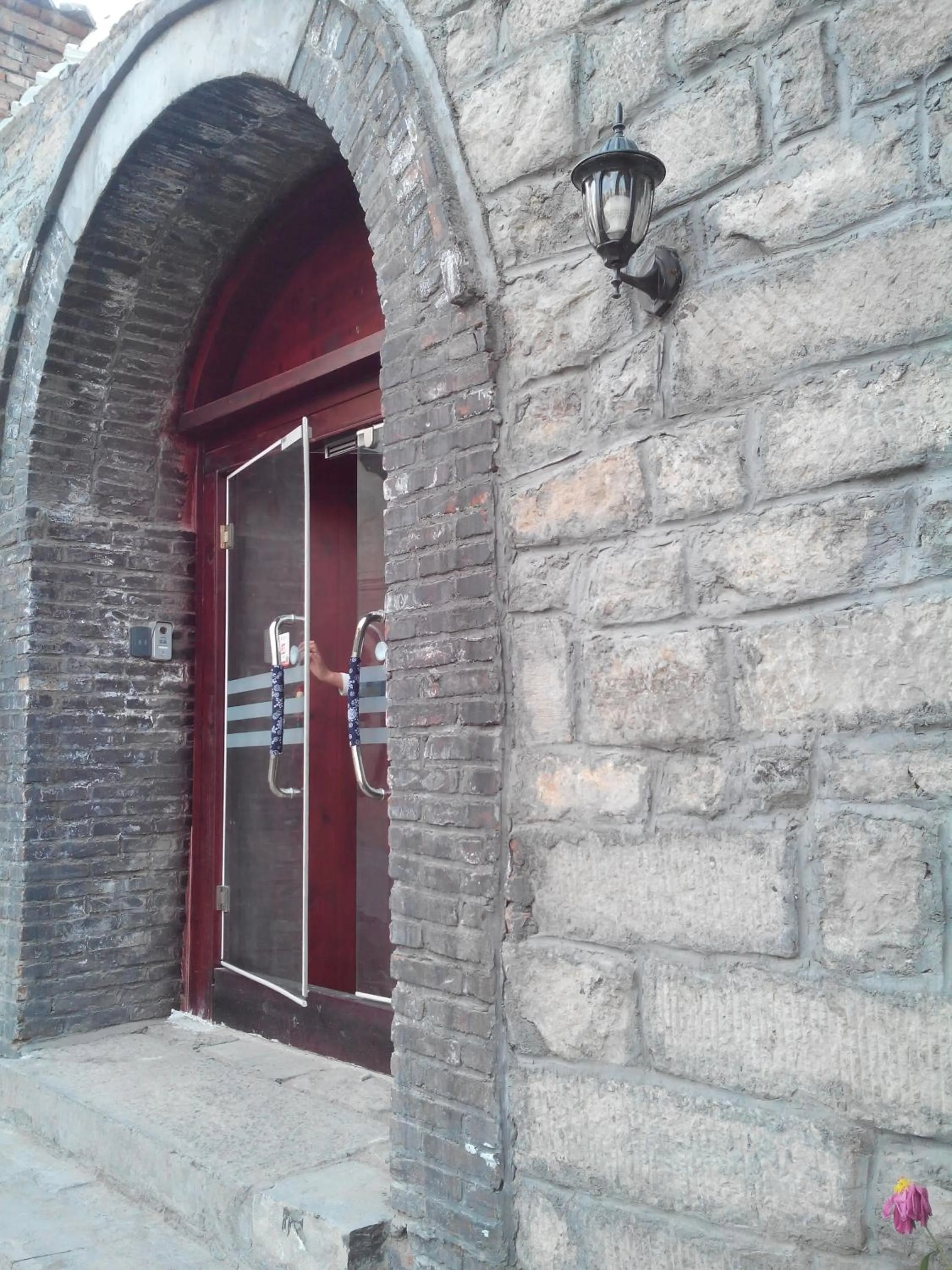 Facade/entrance in Jinan Mountain and Sea Culture Hotel