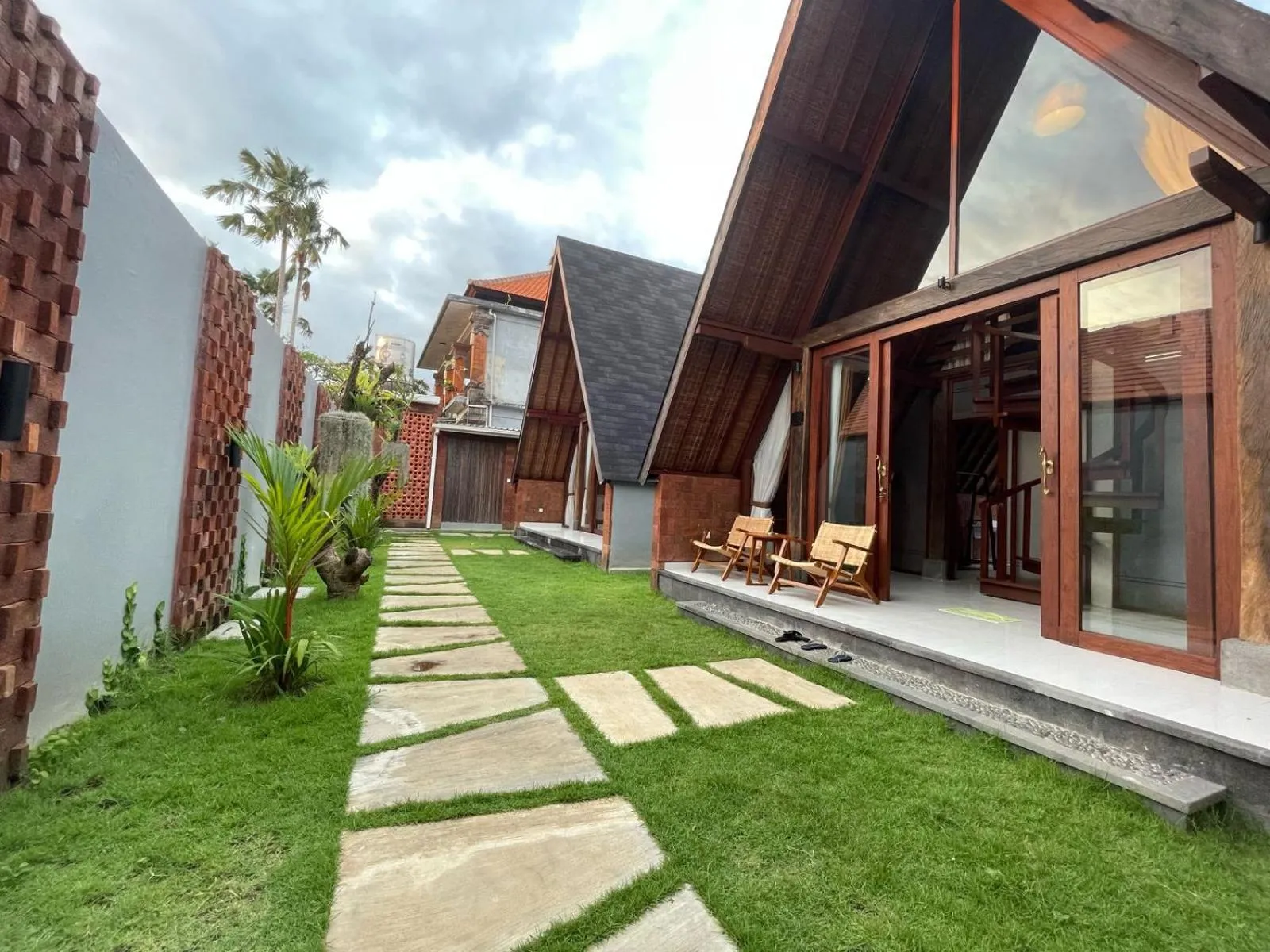 Property building in Louto Dmell Villa & Guesthouse