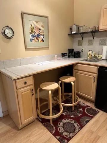 Dining area in Fountainview Inn