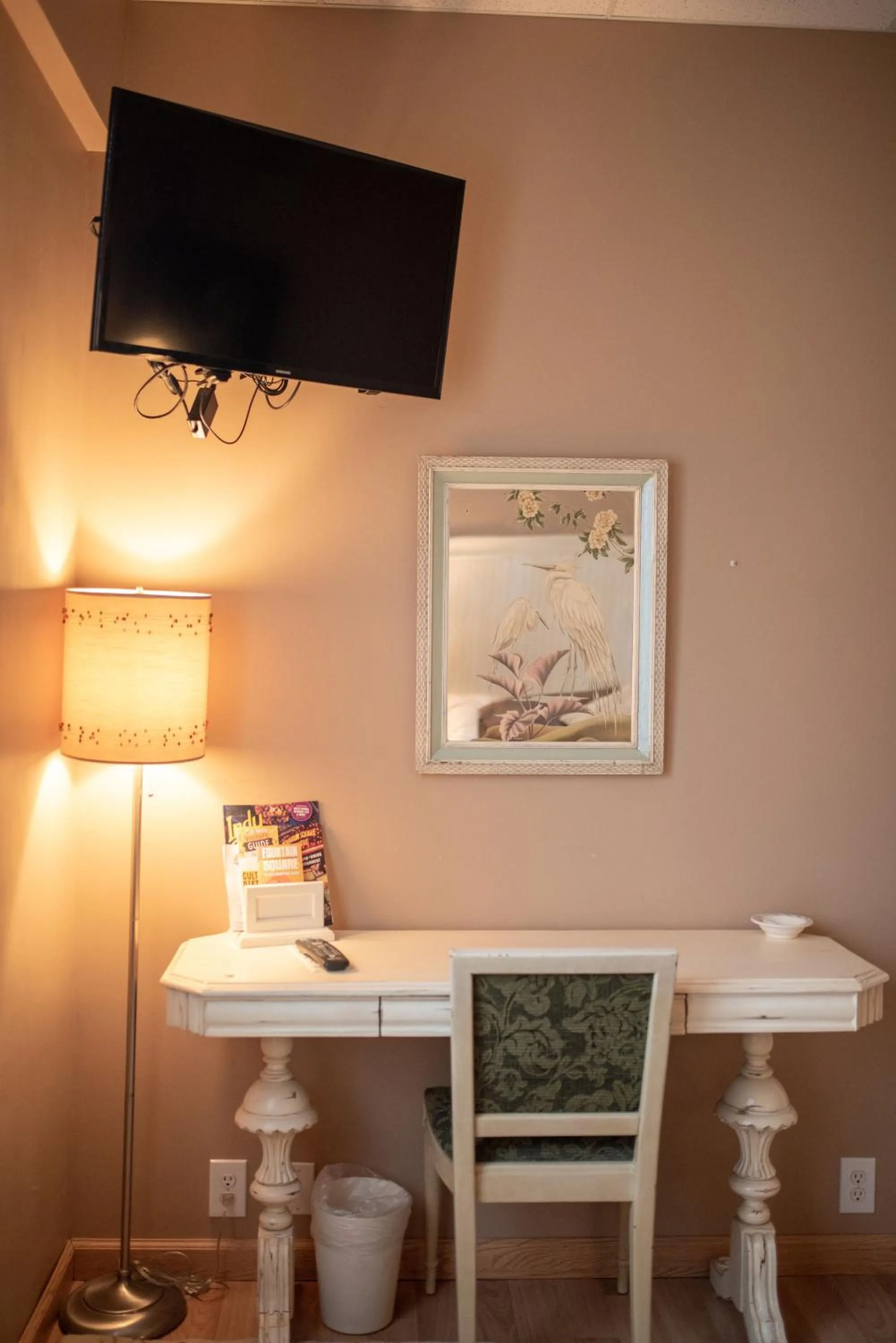 TV and multimedia in Fountainview Inn