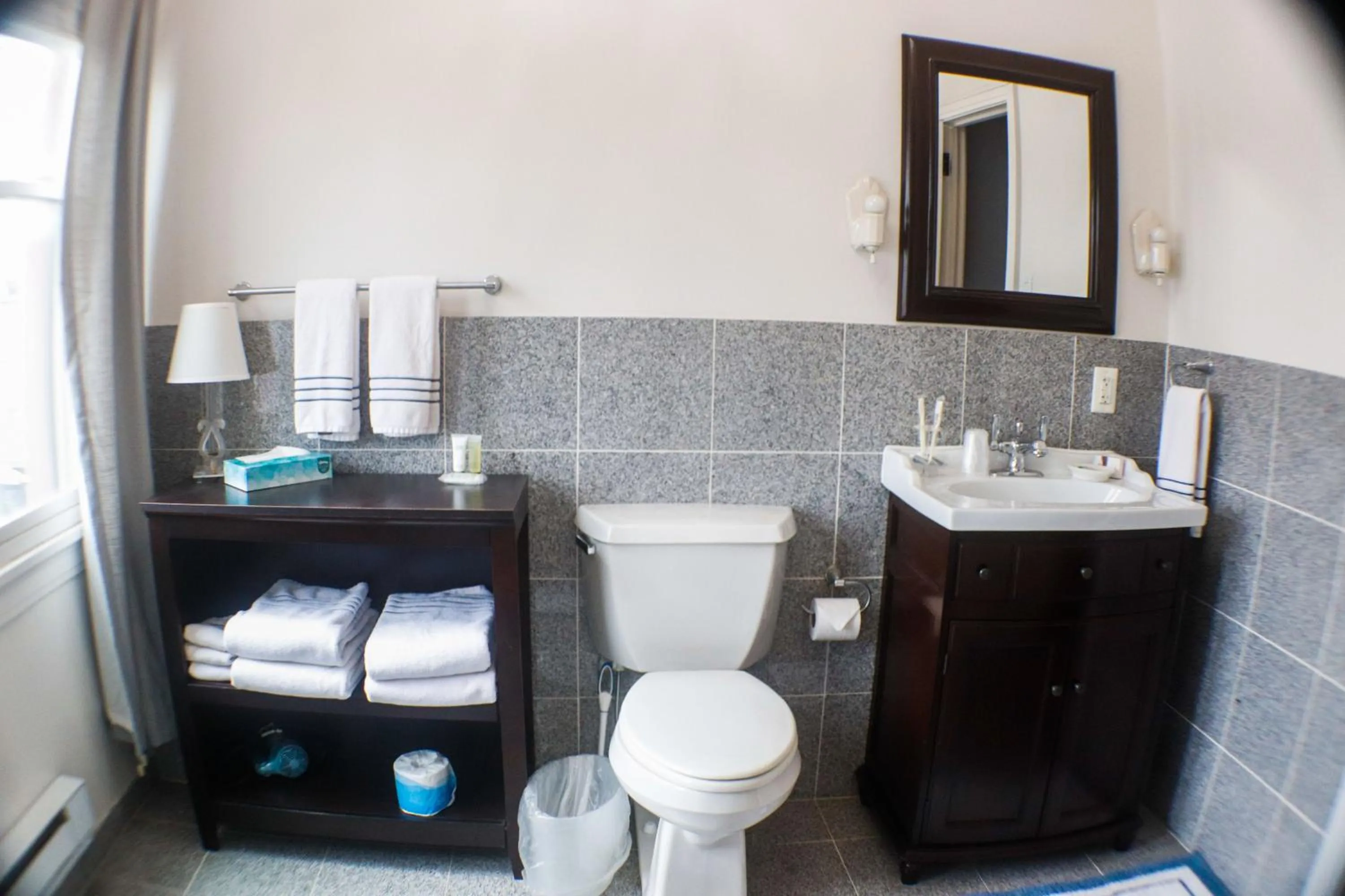 Toilet in Fountainview Inn