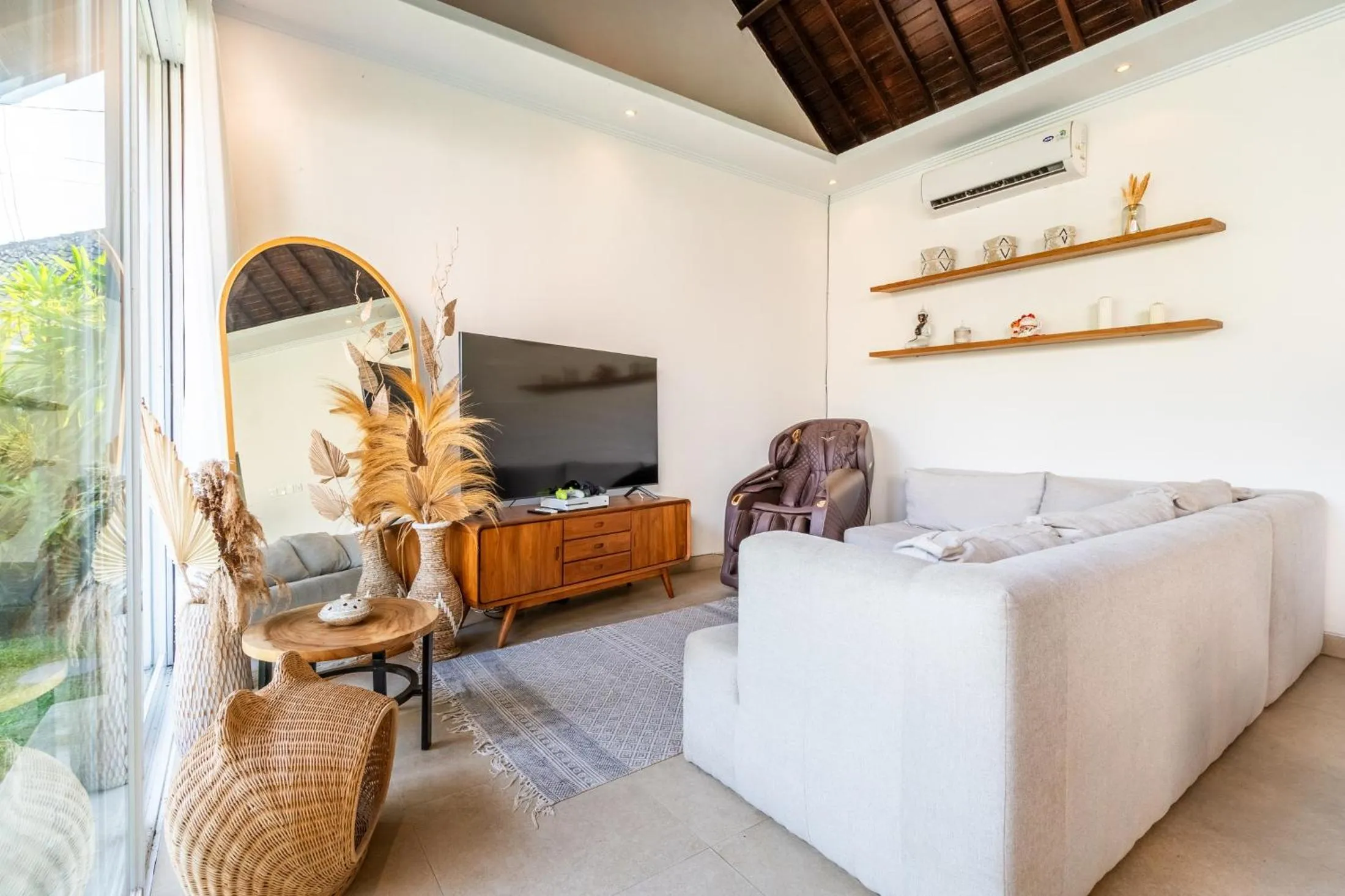 TV and multimedia in Jungle Amaranth Villa Canggu - Exclusive 3BR Retreat with Pool, Modern Amenities and Top Location