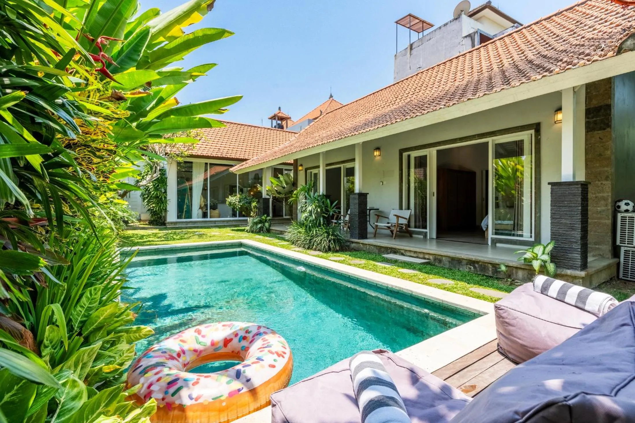 Property building in Jungle Amaranth Villa Canggu - Exclusive 3BR Retreat with Pool, Modern Amenities and Top Location