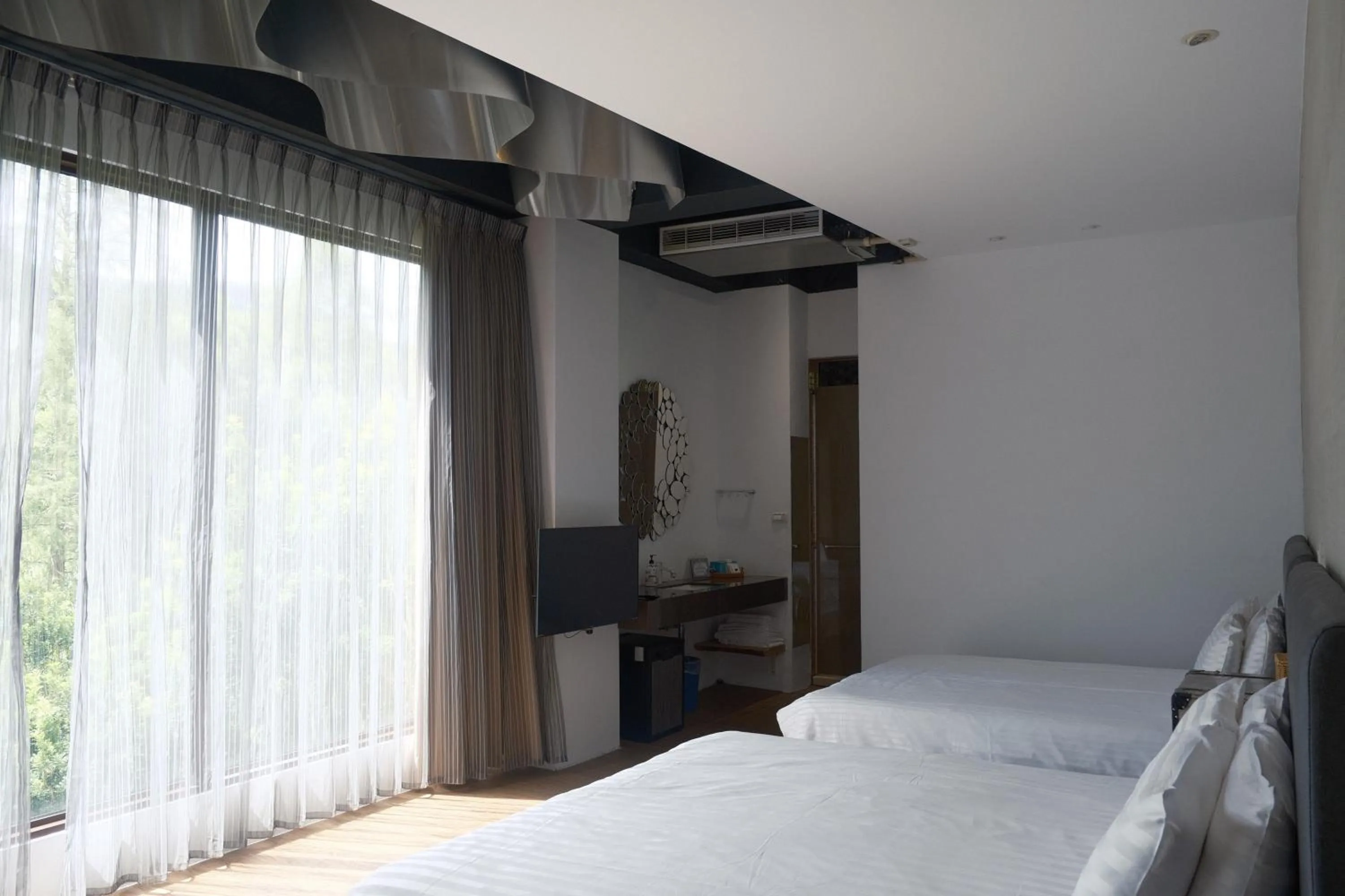 Photo of the whole room, Bed in 愛黏在一起設計師民宿 Lovers BNB