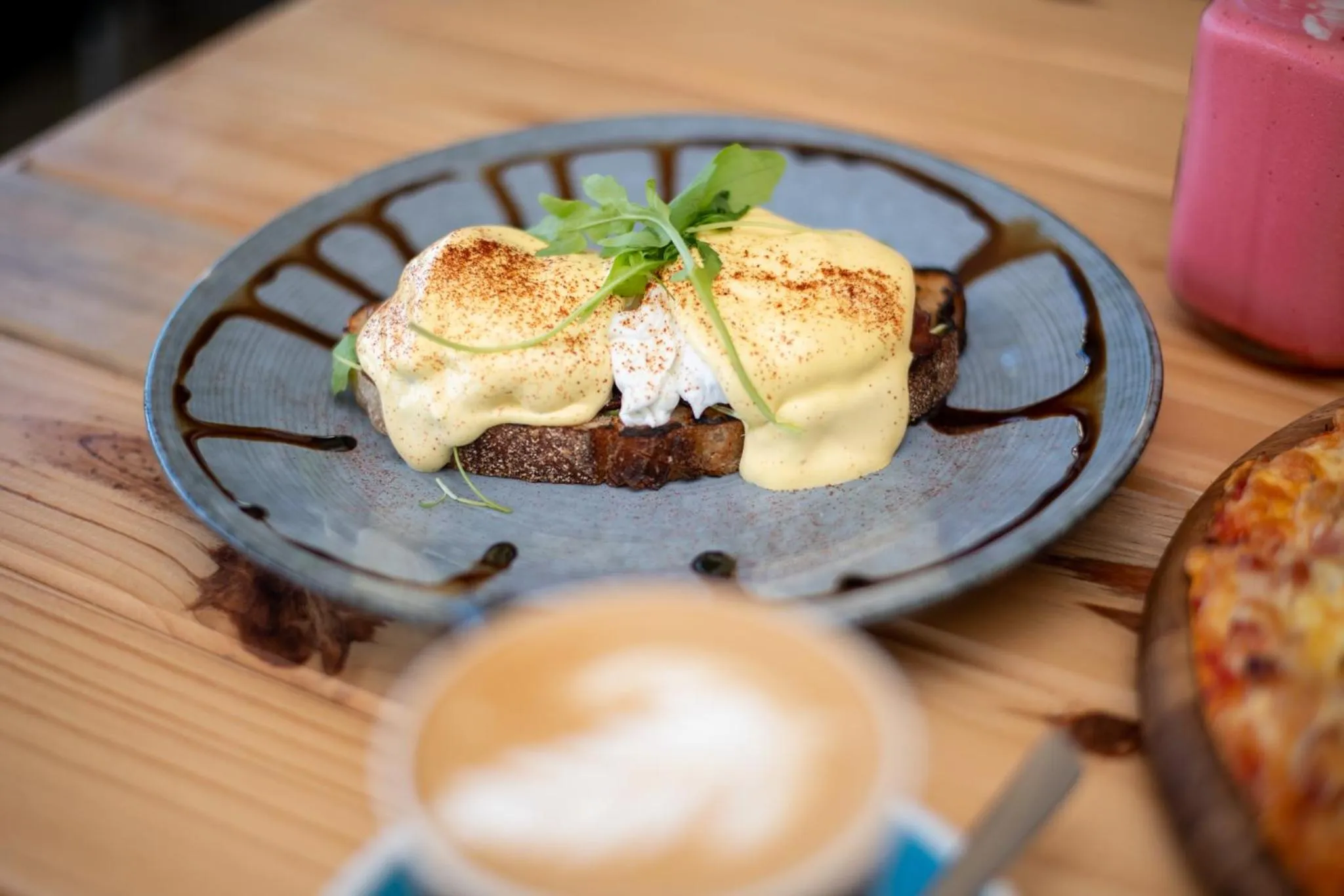 Restaurant/places to eat in No 20 On the Beach Guesthouse