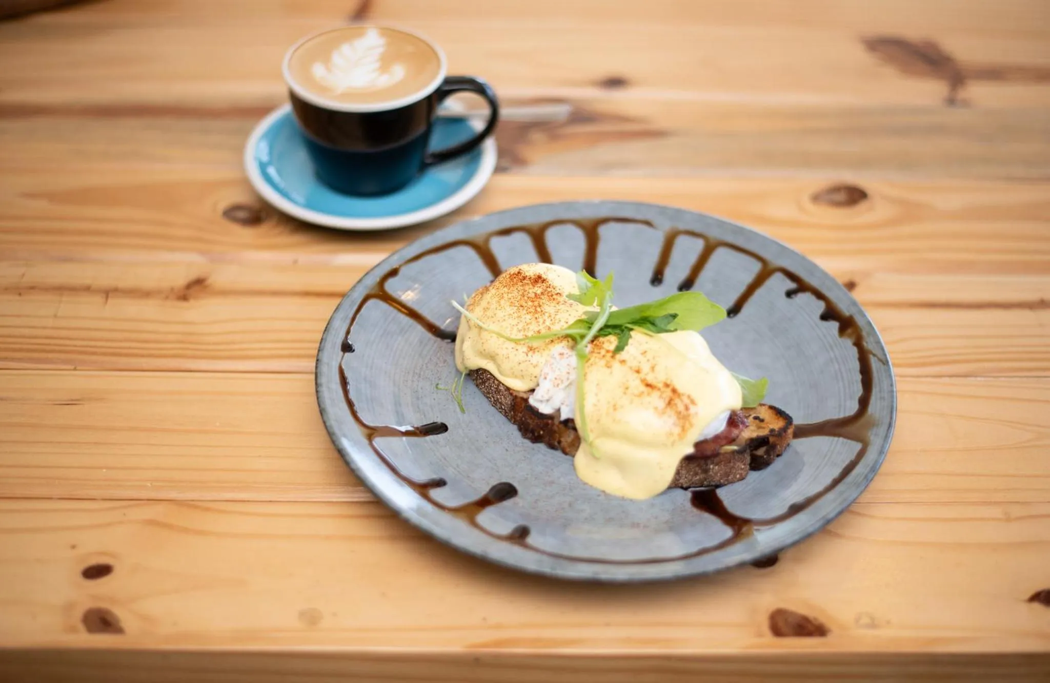 Restaurant/places to eat in No 20 On the Beach Guesthouse