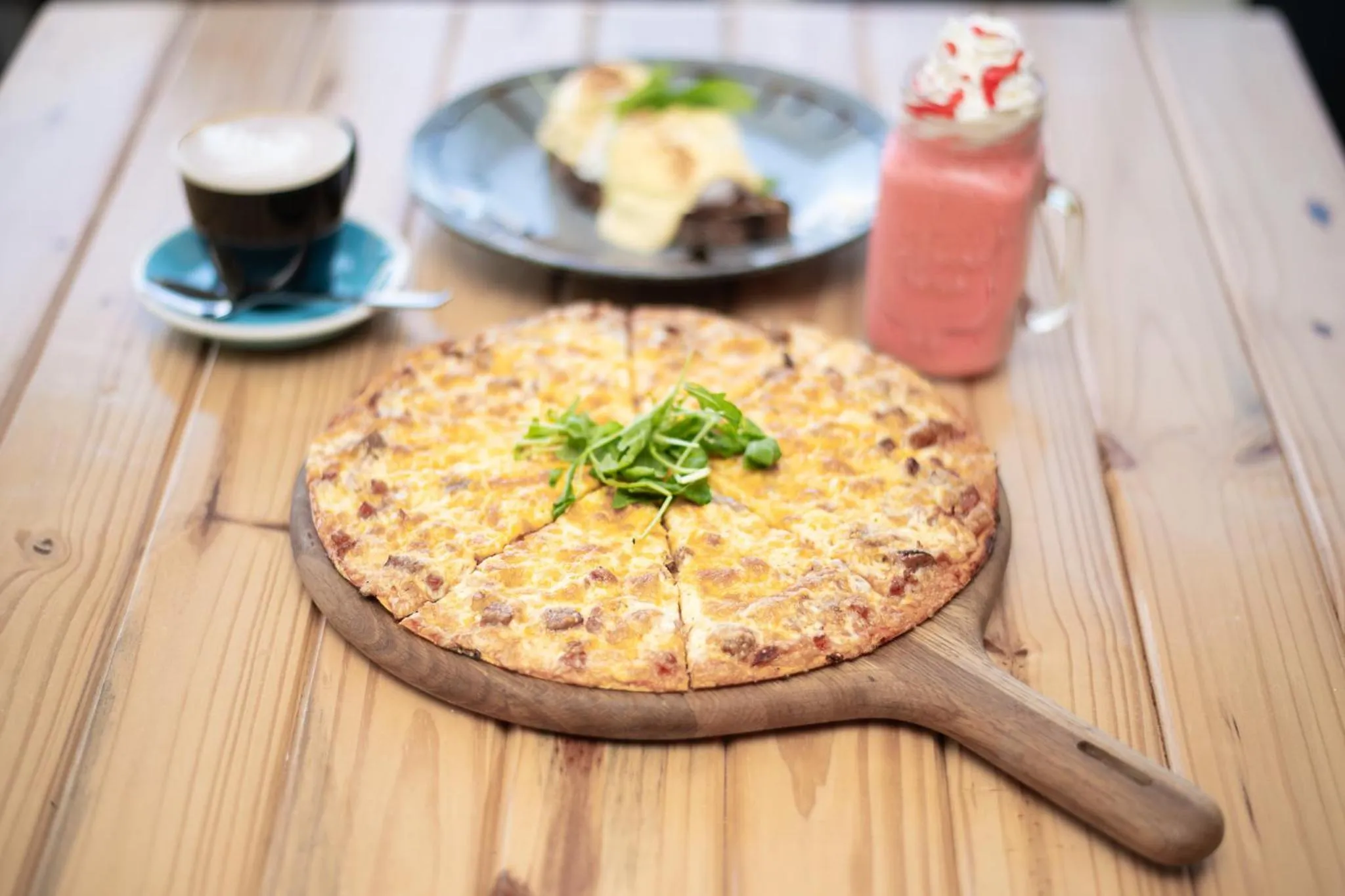 Restaurant/places to eat in No 20 On the Beach Guesthouse