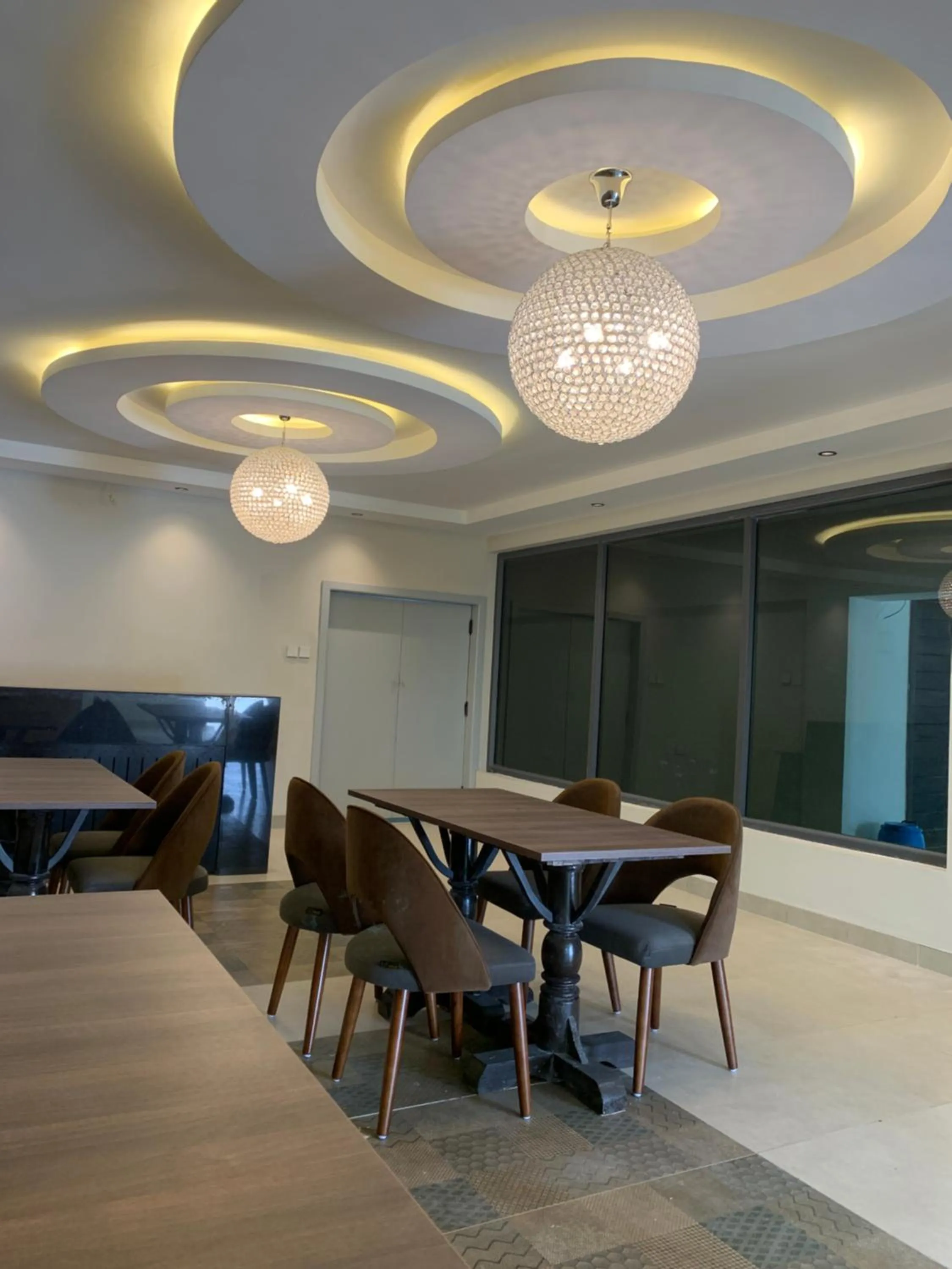 Restaurant/places to eat in Ivory Park Hotel - Safari Waterworld