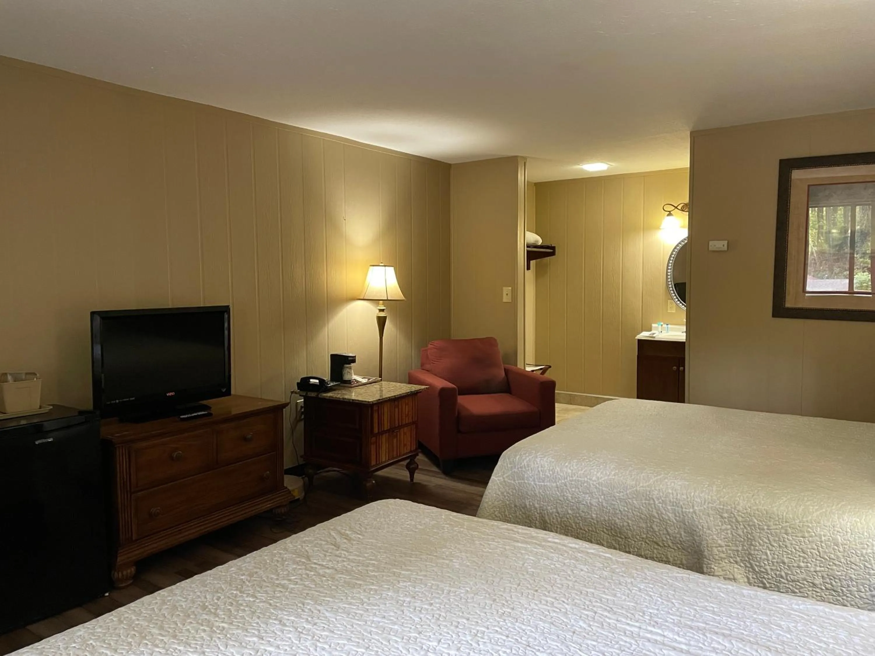 Bed in Fontana Village Resort & Marina