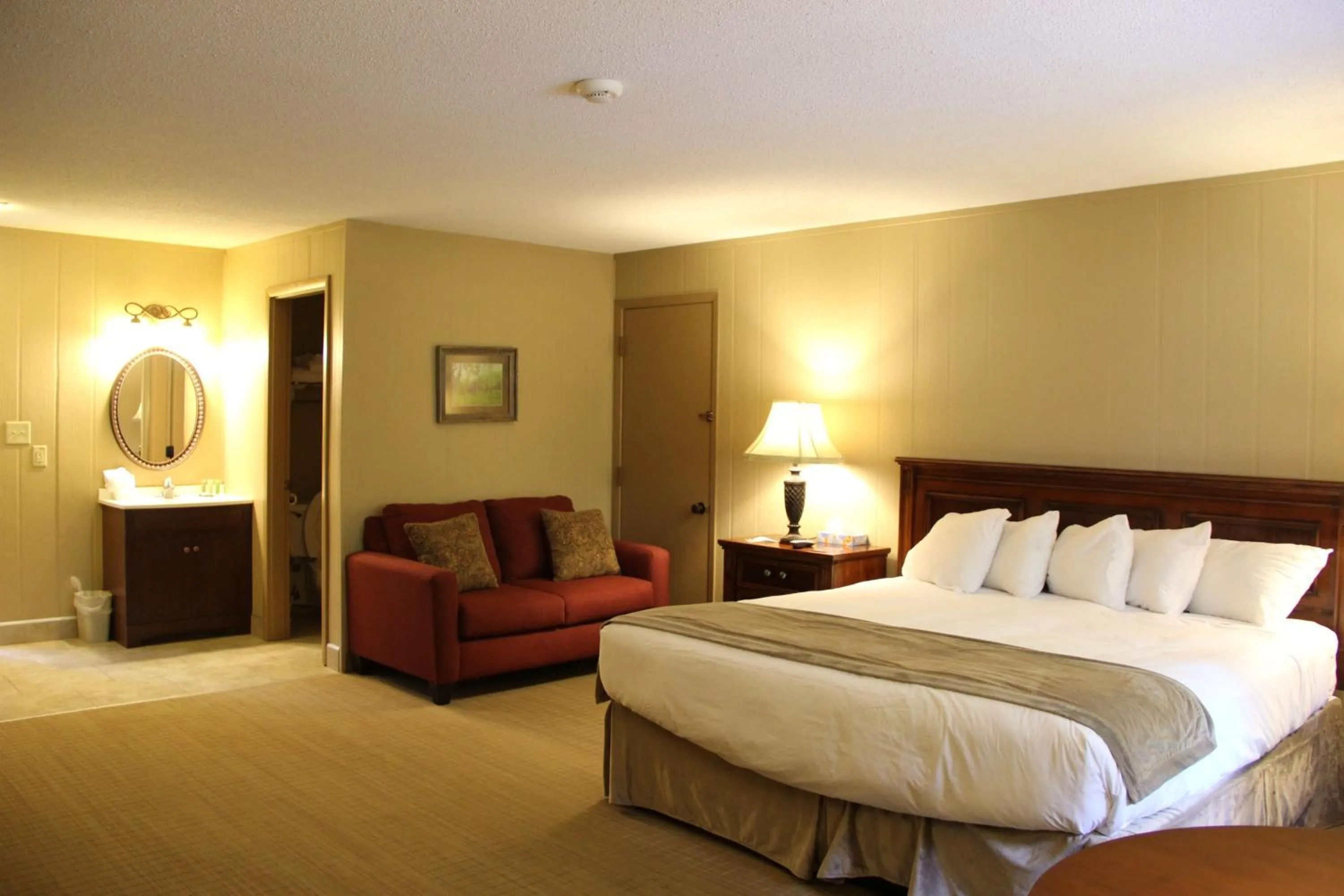 Bed in Fontana Village Resort & Marina