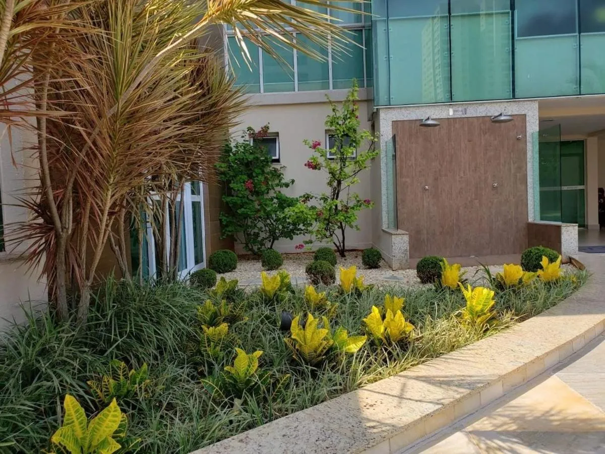 1 Qts.| 2 Hósp. | Linda vista| Ao lado do Shopping