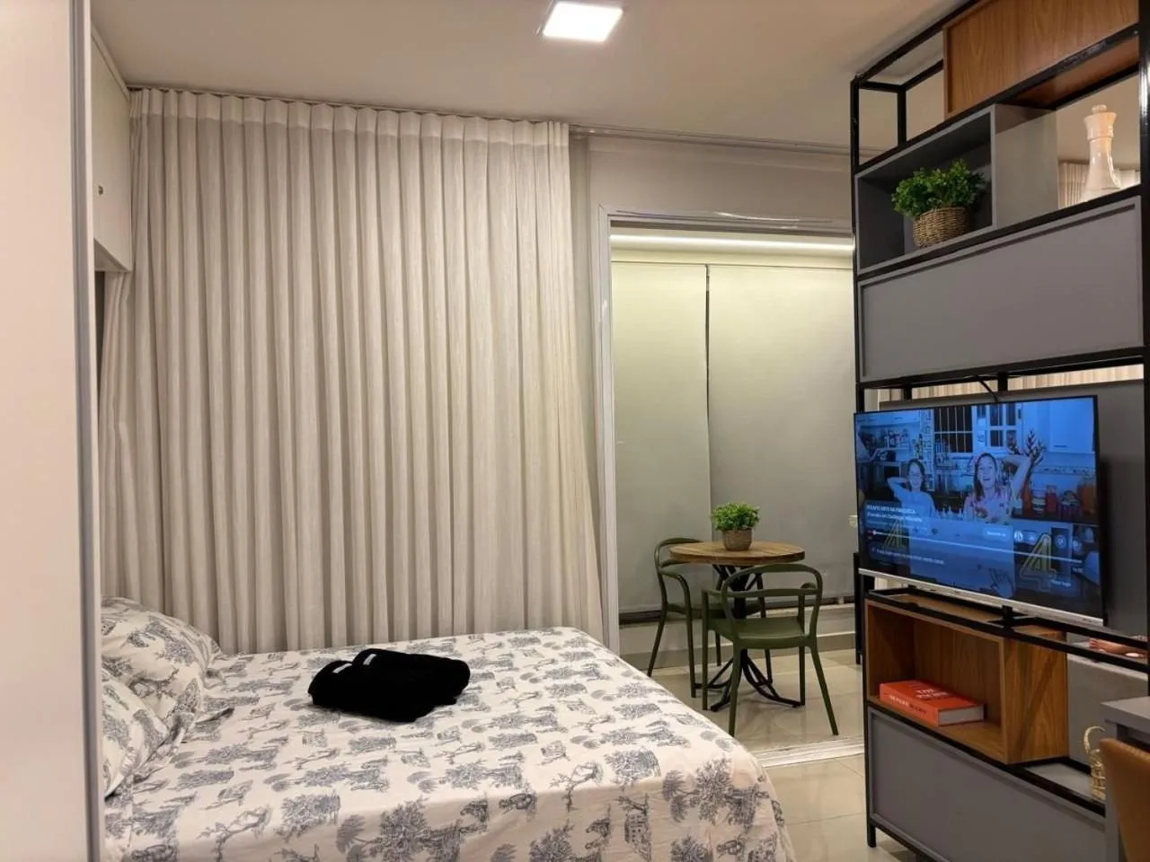 Bed in 1 Qts.| 2 Hósp. | Linda vista| Ao lado do Shopping