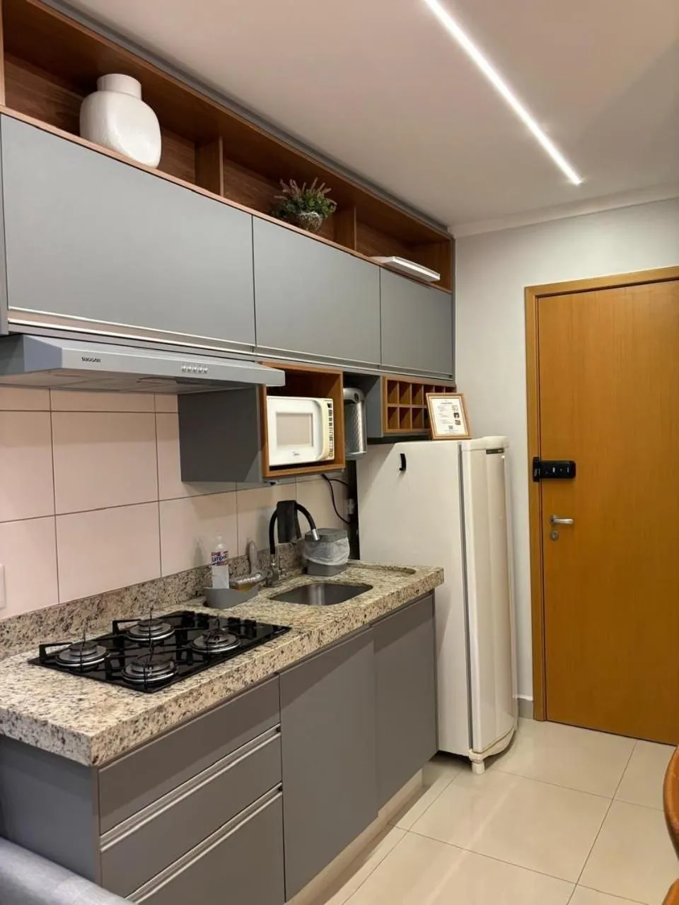 1 Qts.| 2 Hósp. | Linda vista| Ao lado do Shopping