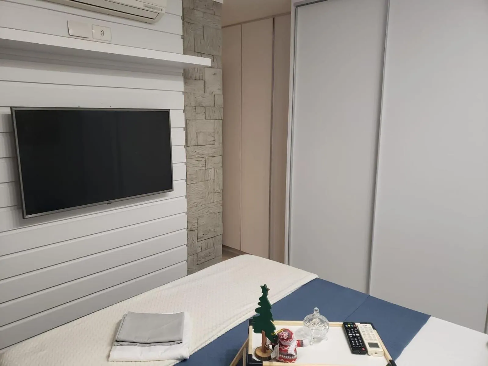 1 Qts.| 2 Hósp. | Linda vista| Ao lado do Shopping