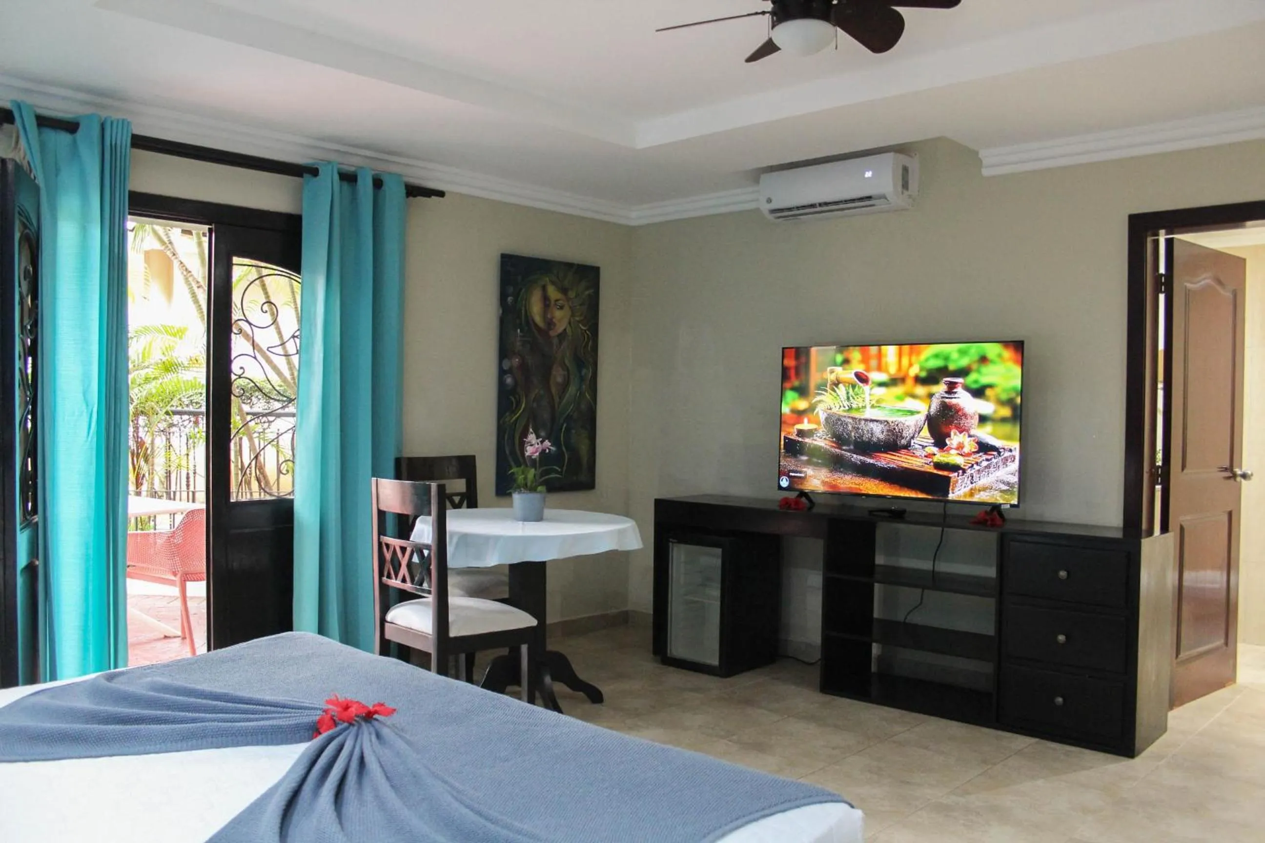 TV and multimedia, Bed in Hotel Plaza Brisas