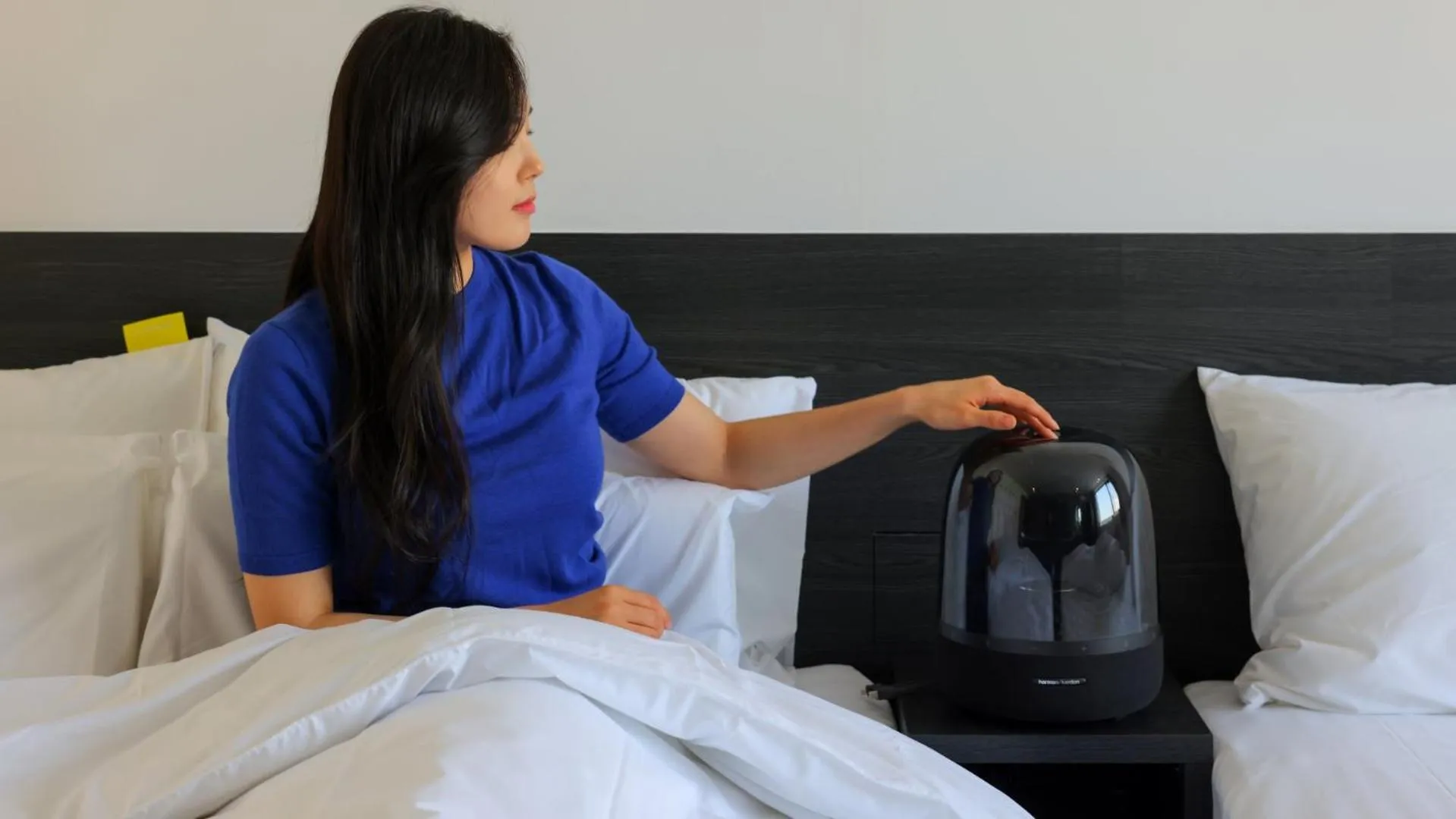 Bed in Workers Hotel Daejeon by Aank