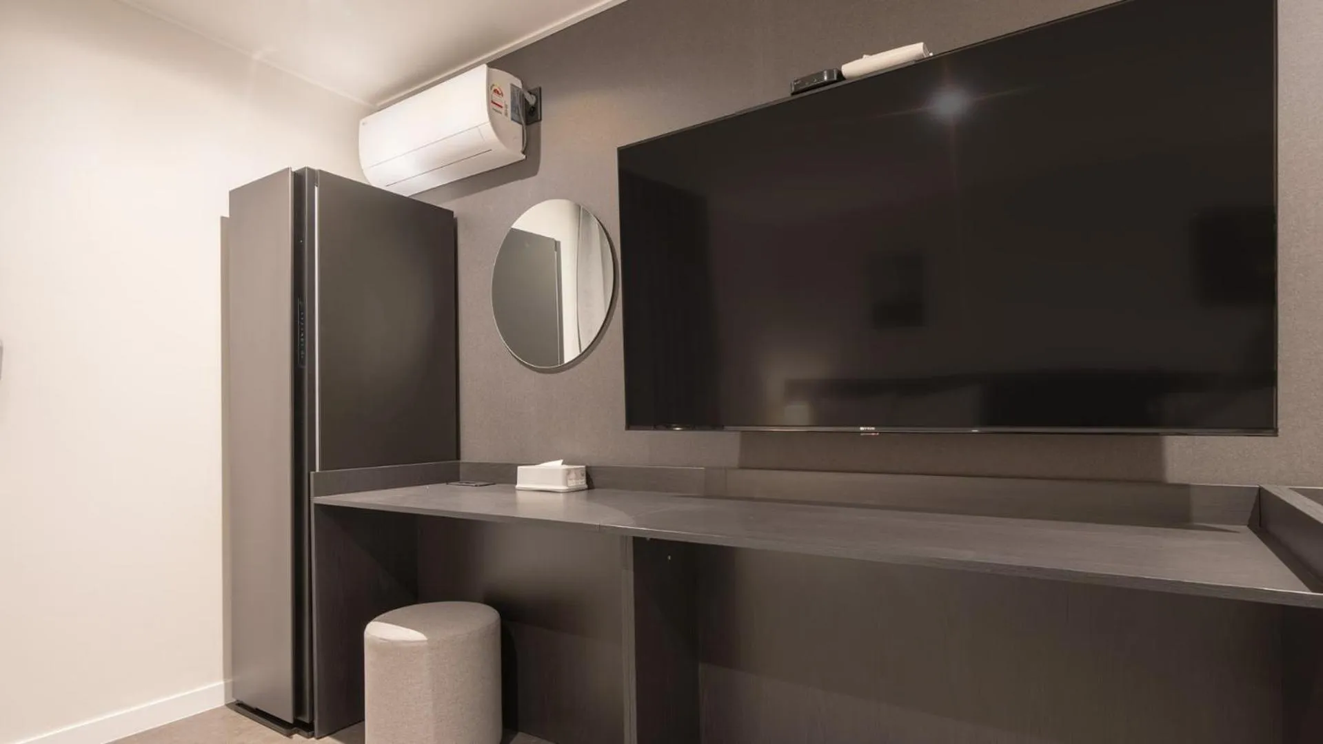 TV and multimedia in Workers Hotel Daejeon by Aank