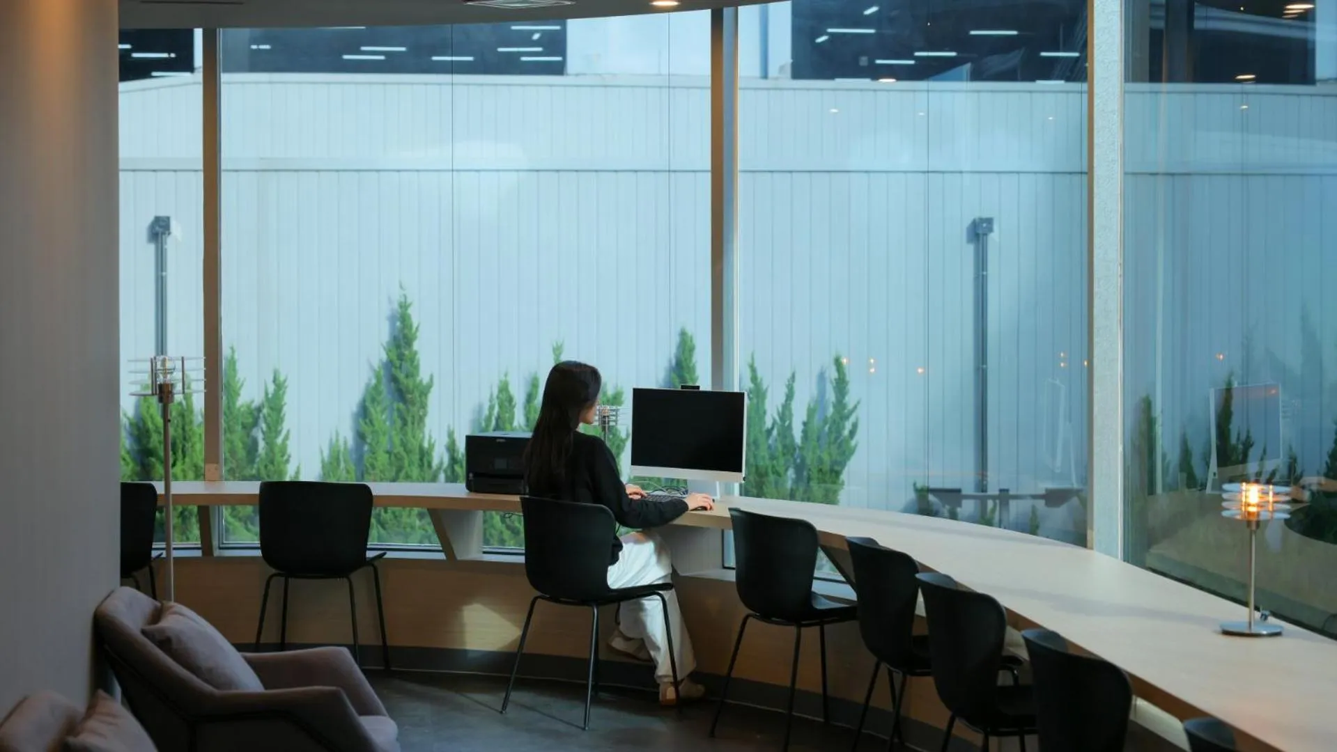 Business facilities in Workers Hotel Daejeon by Aank