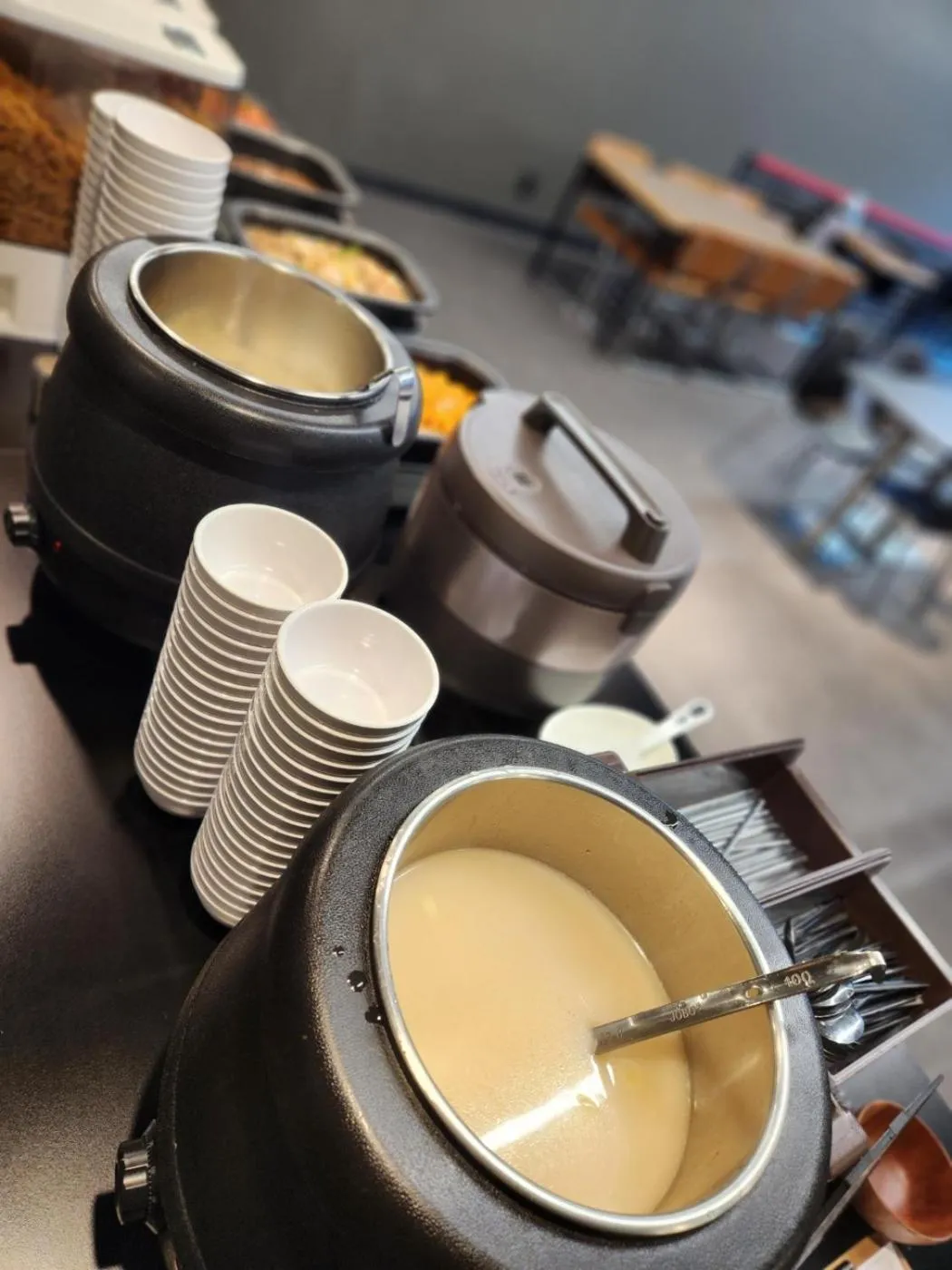 Breakfast in Workers Hotel Daejeon by Aank